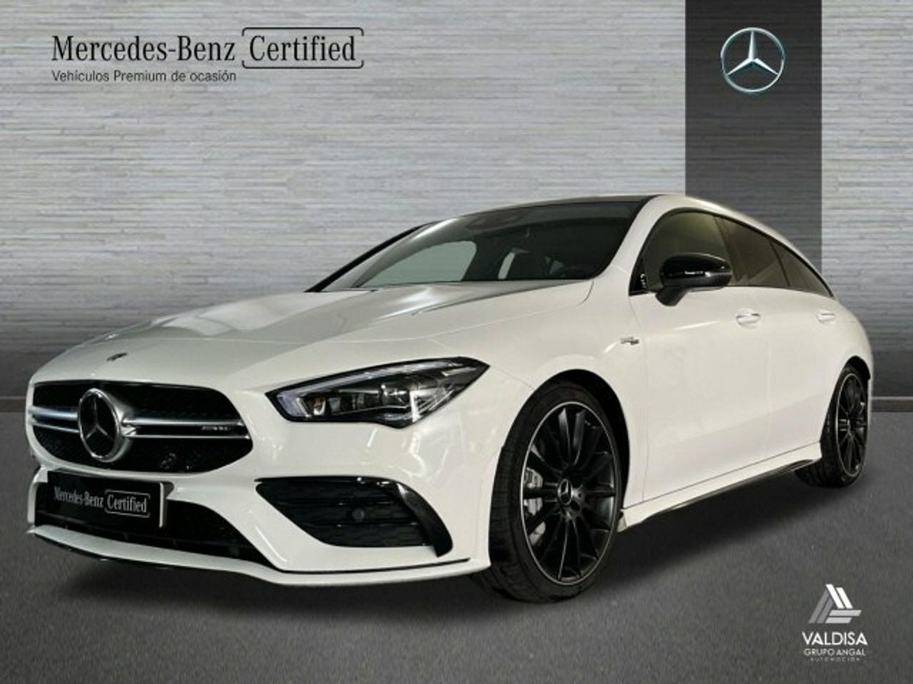 mercedes cla 2022 /
