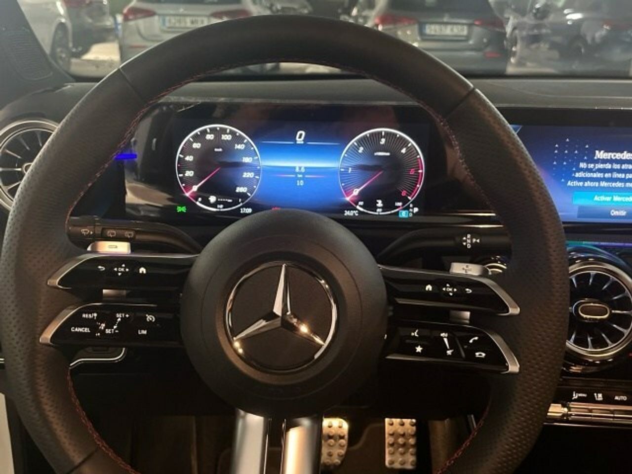 Mercedes Clase A 180 d Compacto - Foto 2