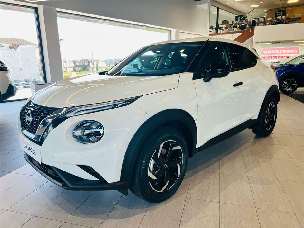 Nissan Juke DIG-T 84 kW (114 CV) 6M/T Acenta - Foto 2