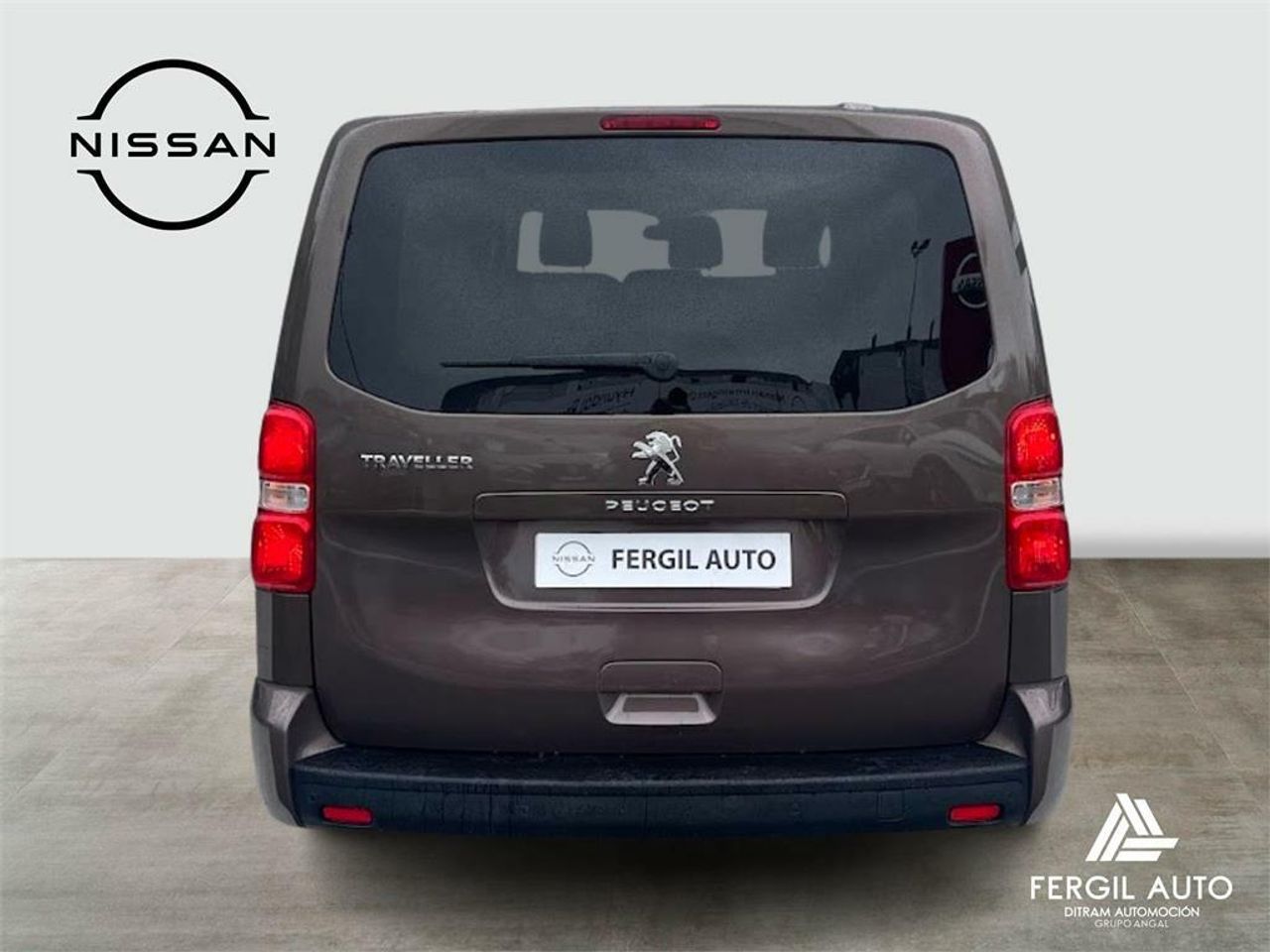 Peugeot Traveller Business BlueHDi 120 S&S 6 Vel MAN Long - Foto 2