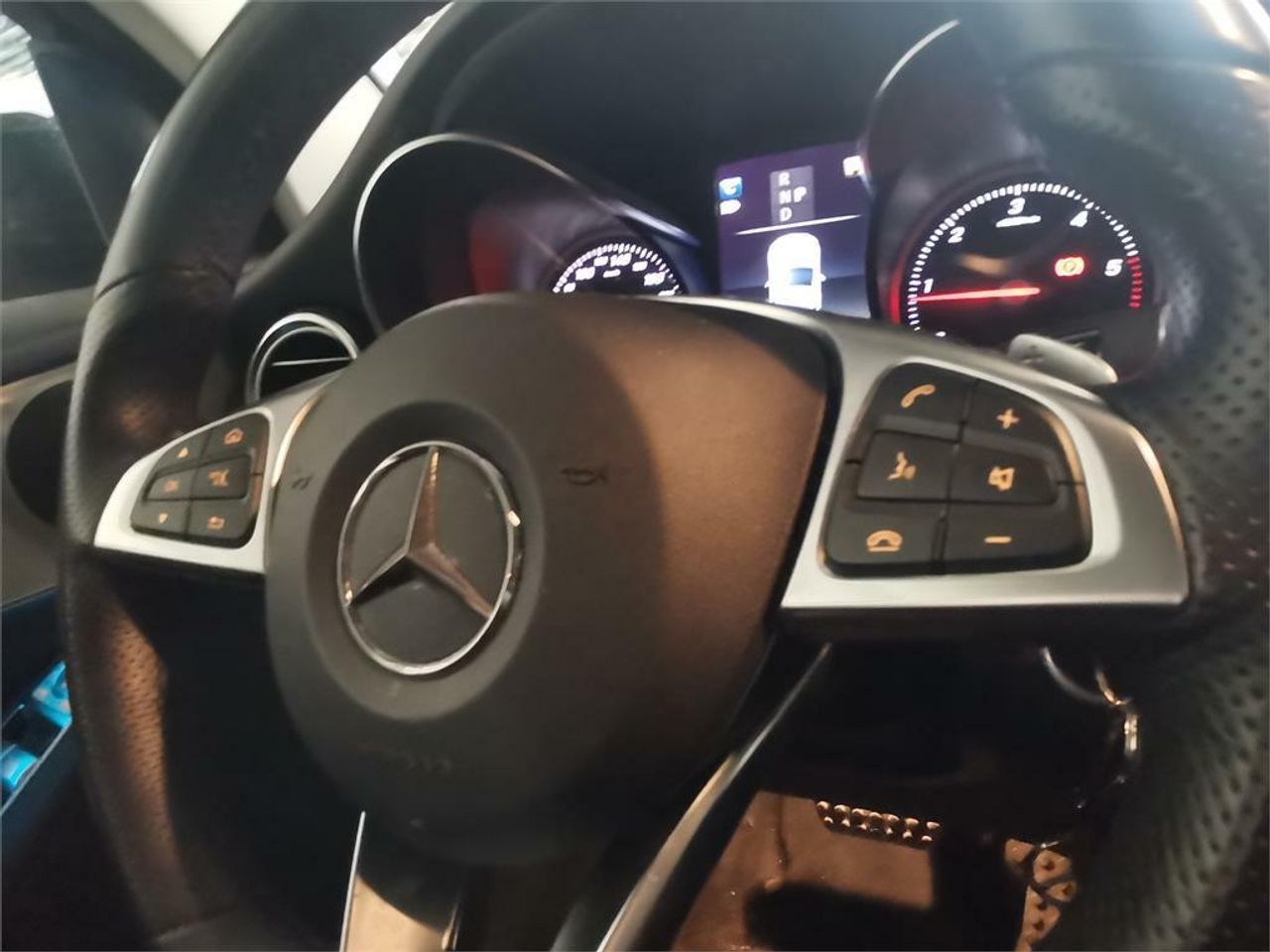 Mercedes GLC 220 d 4MATIC - Foto 2