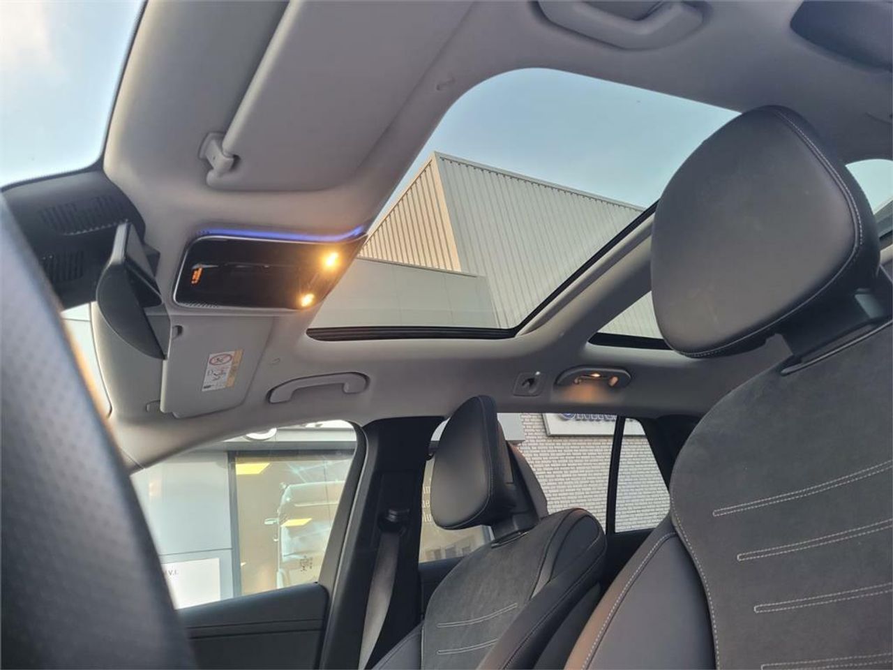 Mercedes Clase C 300 e Estate - Foto 2