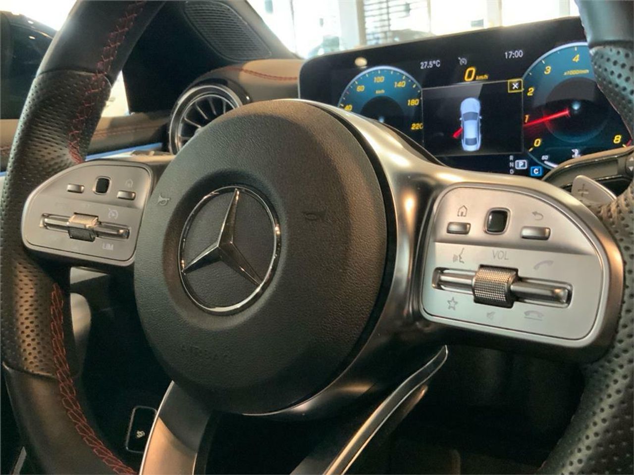 Mercedes CLA 180 - Foto 2