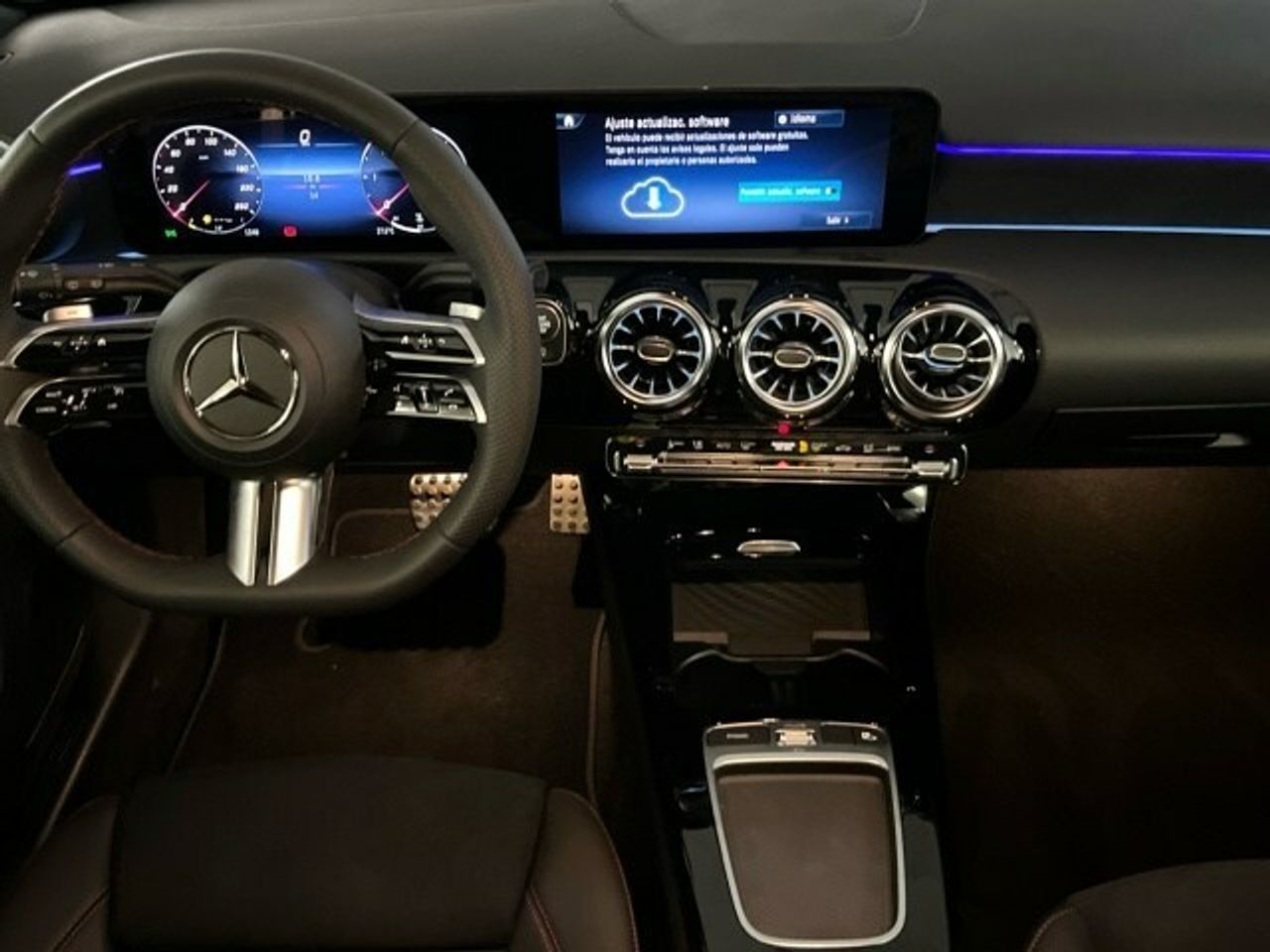 Mercedes Clase A 200 d - Foto 2