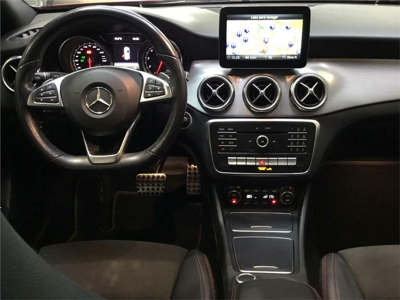 Mercedes GLA 180 - Foto 2