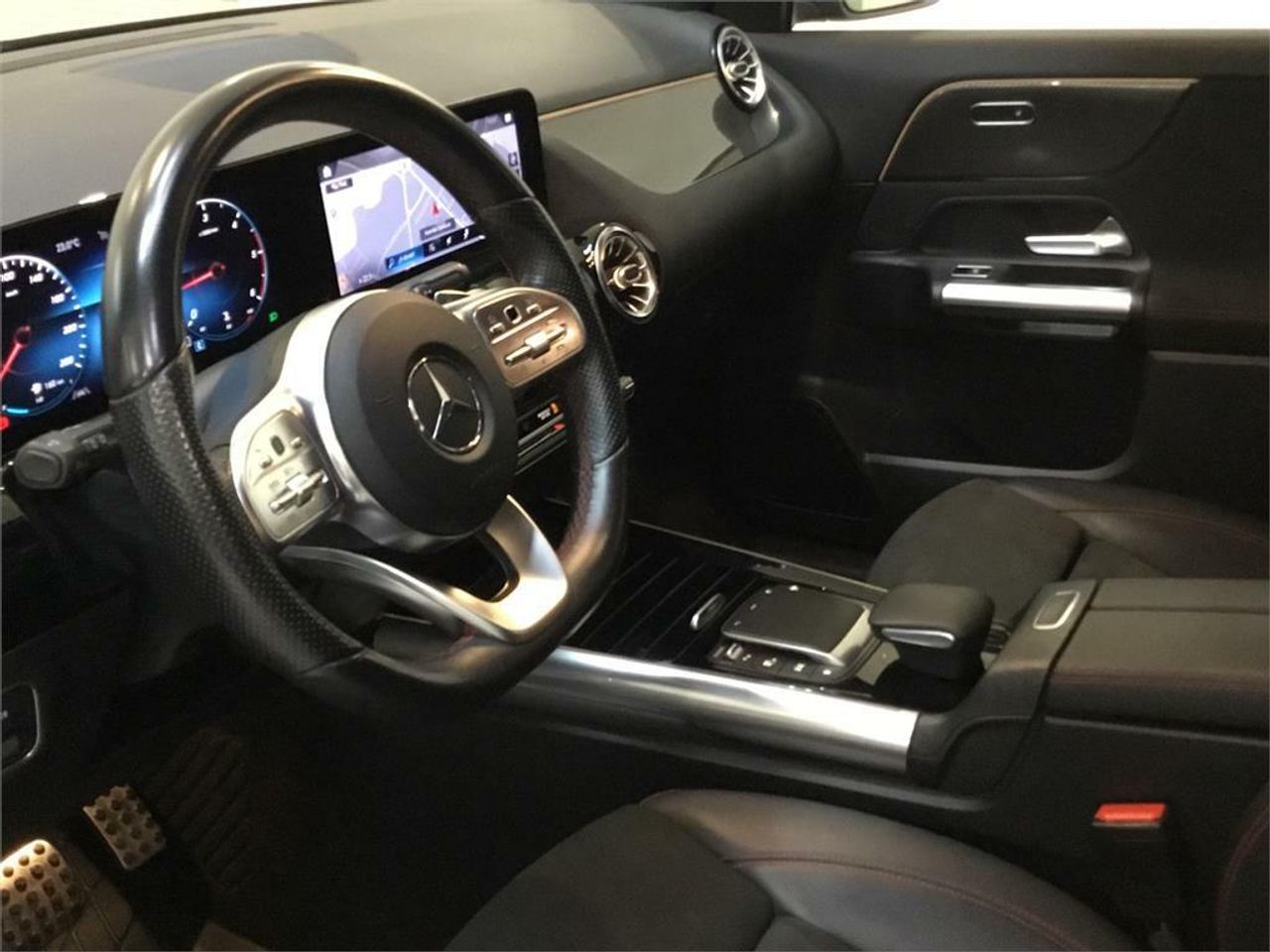 Mercedes GLA 200 D - Foto 2