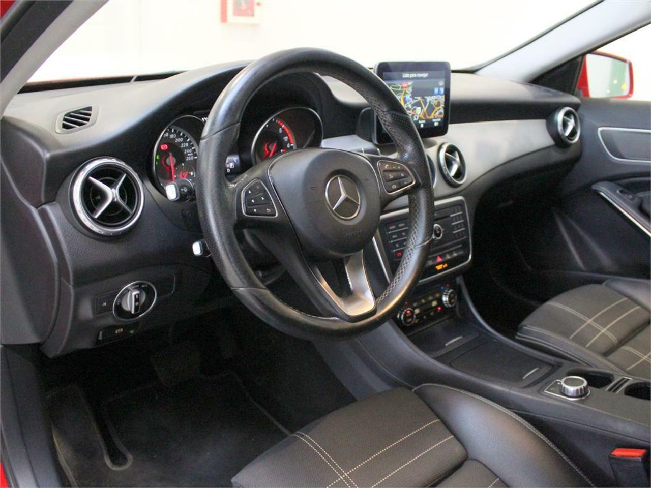 Mercedes GLA 200 d - Foto 2