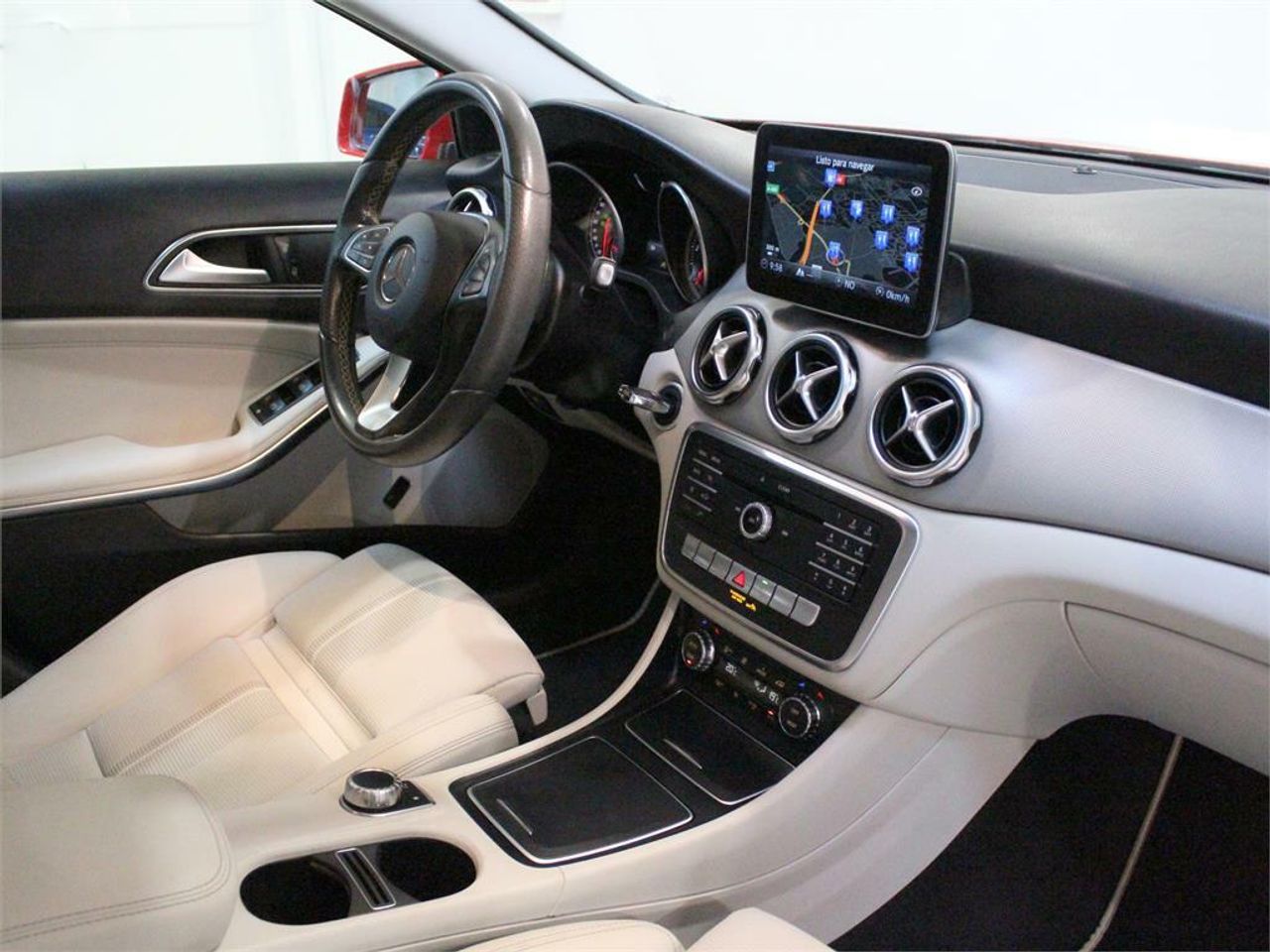 Mercedes GLA 200 d - Foto 2