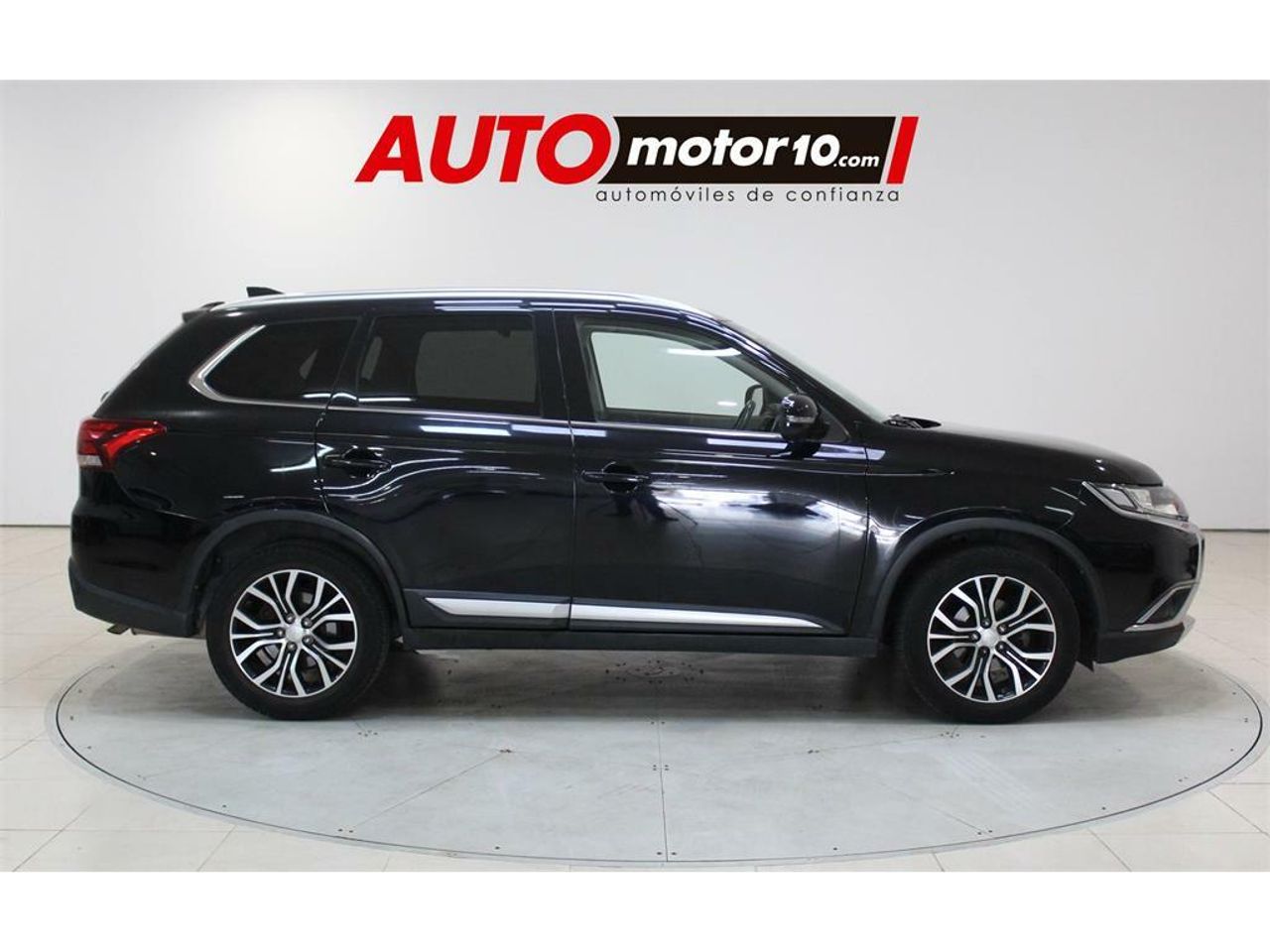 Mitsubishi Outlander 200 MPI Motion CVT 2WD 5 Plazas - Foto 2