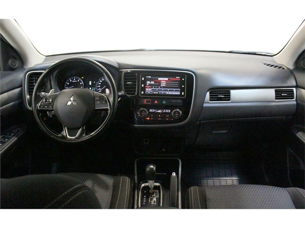 Mitsubishi Outlander 200 MPI Motion CVT 2WD 5 Plazas - Foto 2