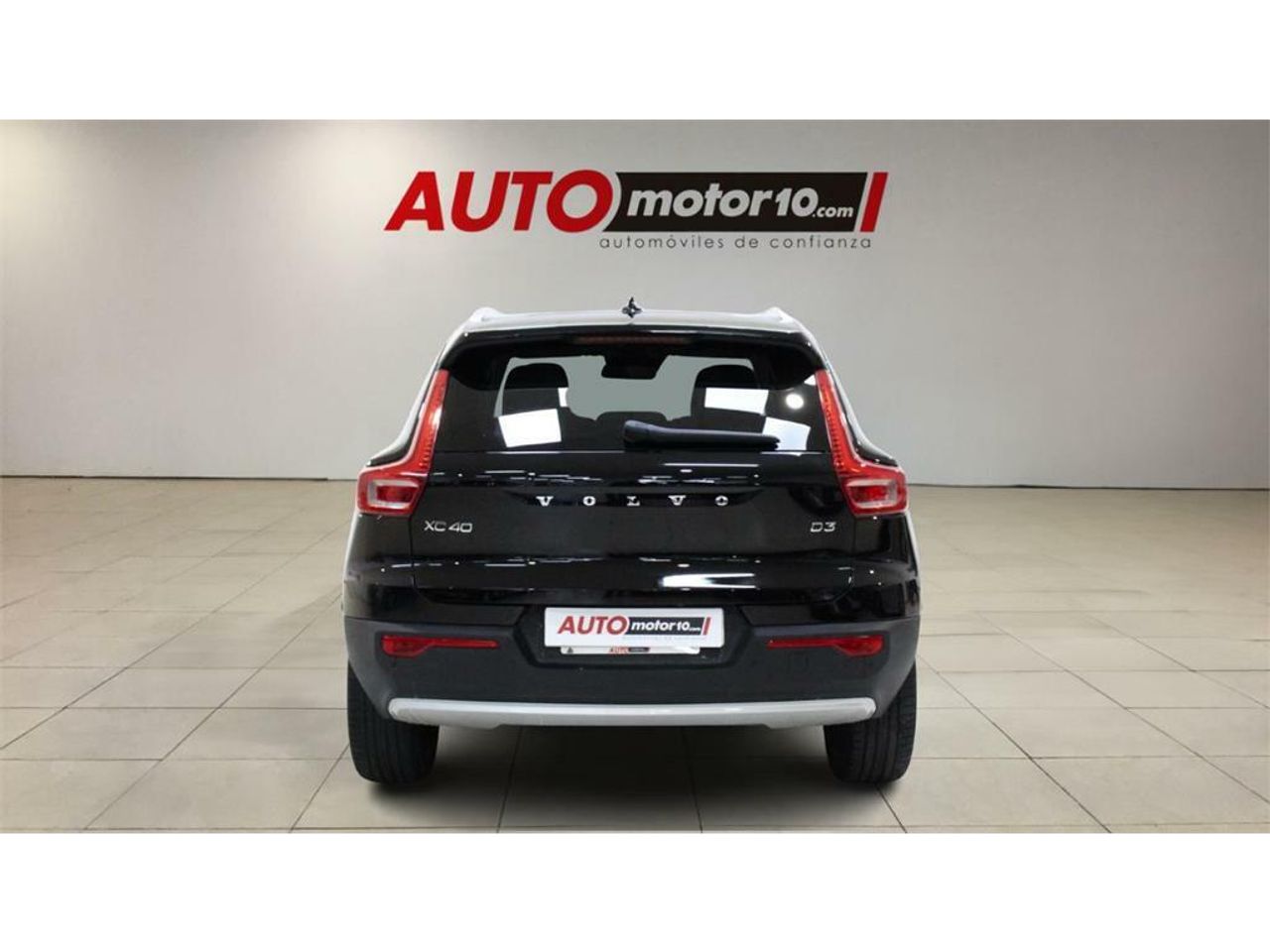 Volvo XC40 2.0 D3 AWD Momentum Auto - Foto 2