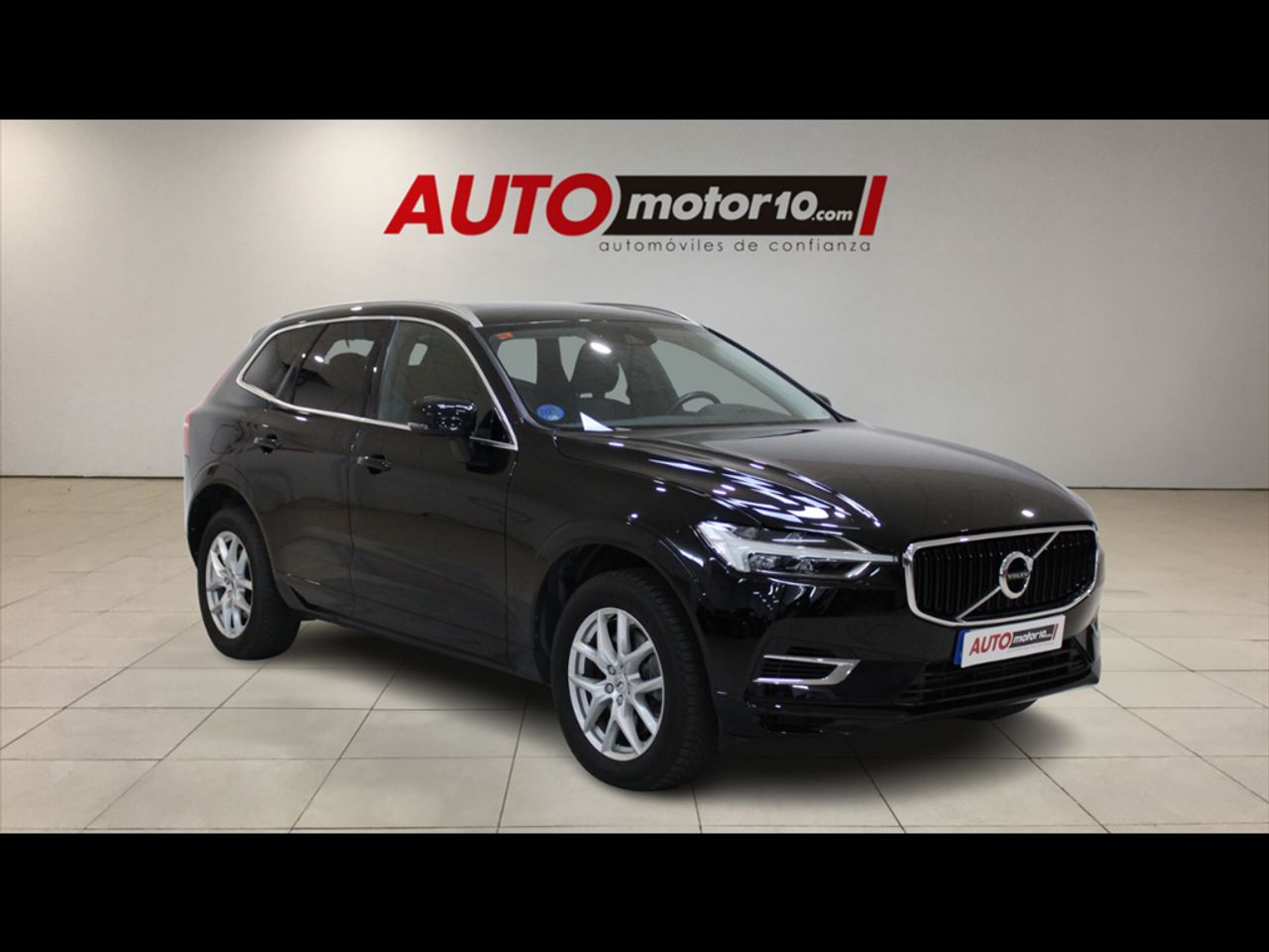 Volvo XC-60 2.0 T8 AWD Momentum Auto - Foto 2