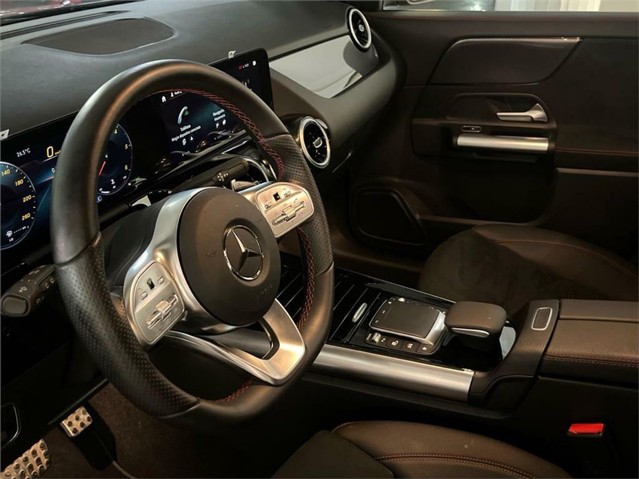 Mercedes GLA 200 d AMG Line (EURO 6d) - Foto 2