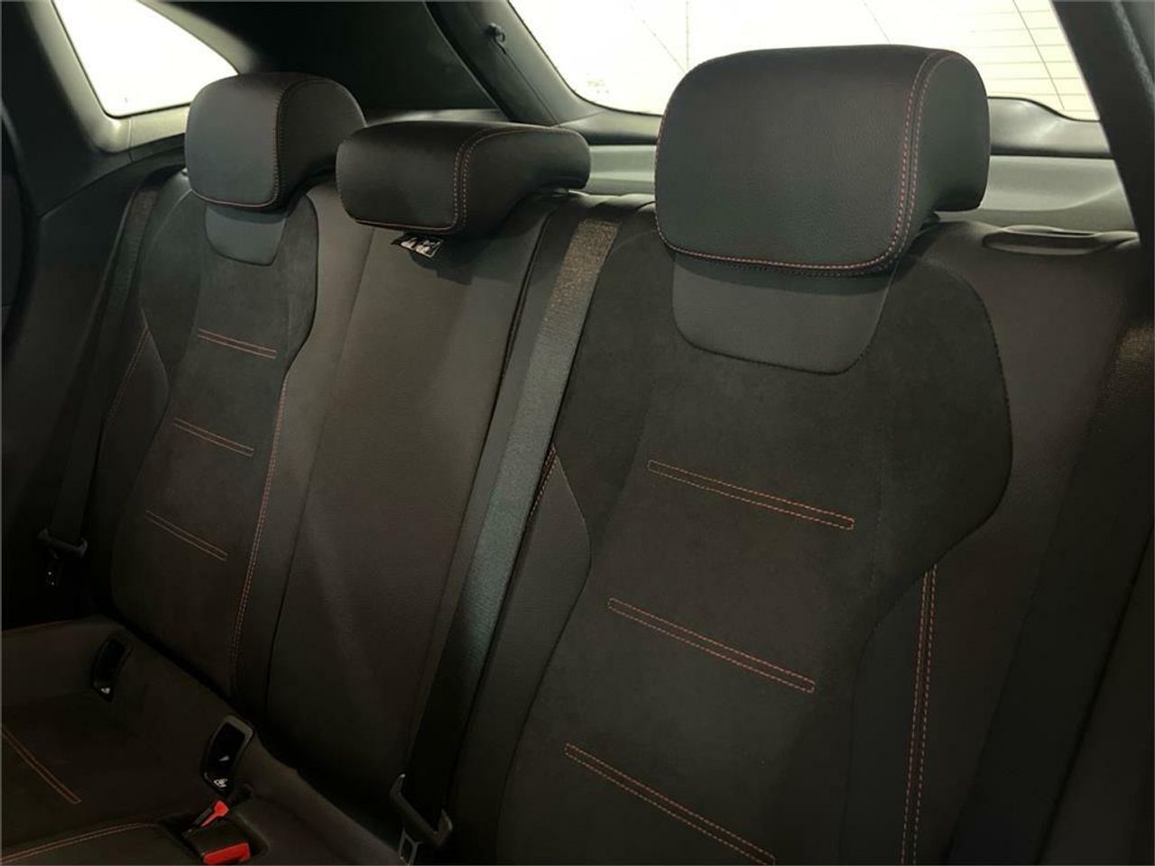 Mercedes GLA 200 d AMG Line (EURO 6d) - Foto 2