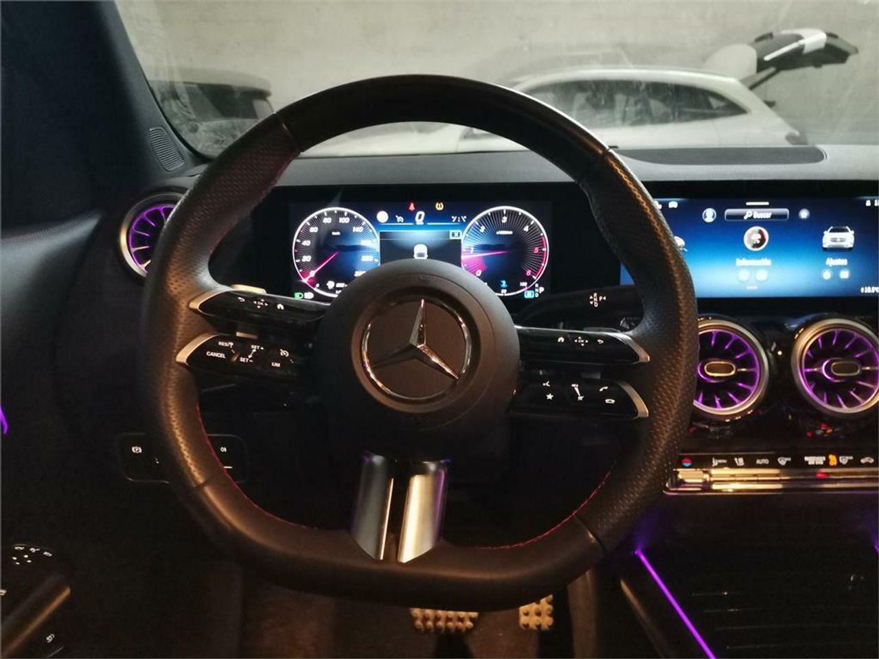 Mercedes GLA 200 D 4MATIC - Foto 2