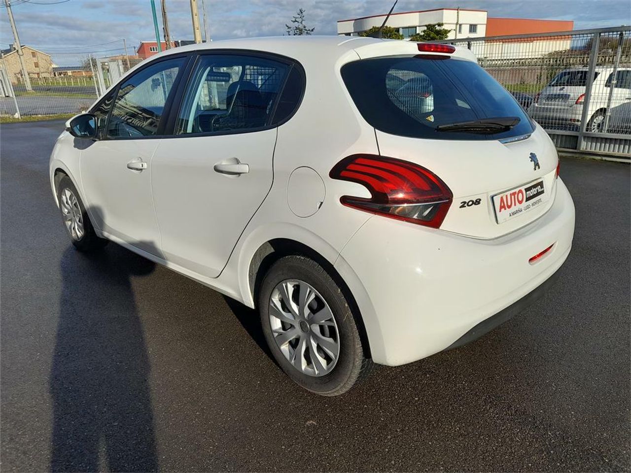 Peugeot 208 1.5 75 CV DIESEL VAN - Foto 2