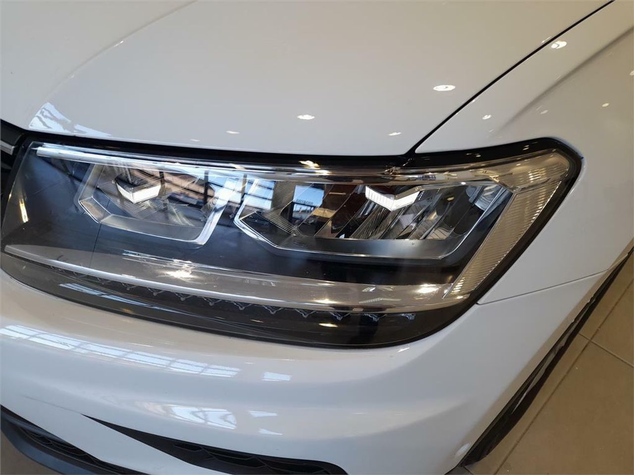 Volkswagen Tiguan Advance 2.0 TDI 110kW (150CV) DSG - Foto 2