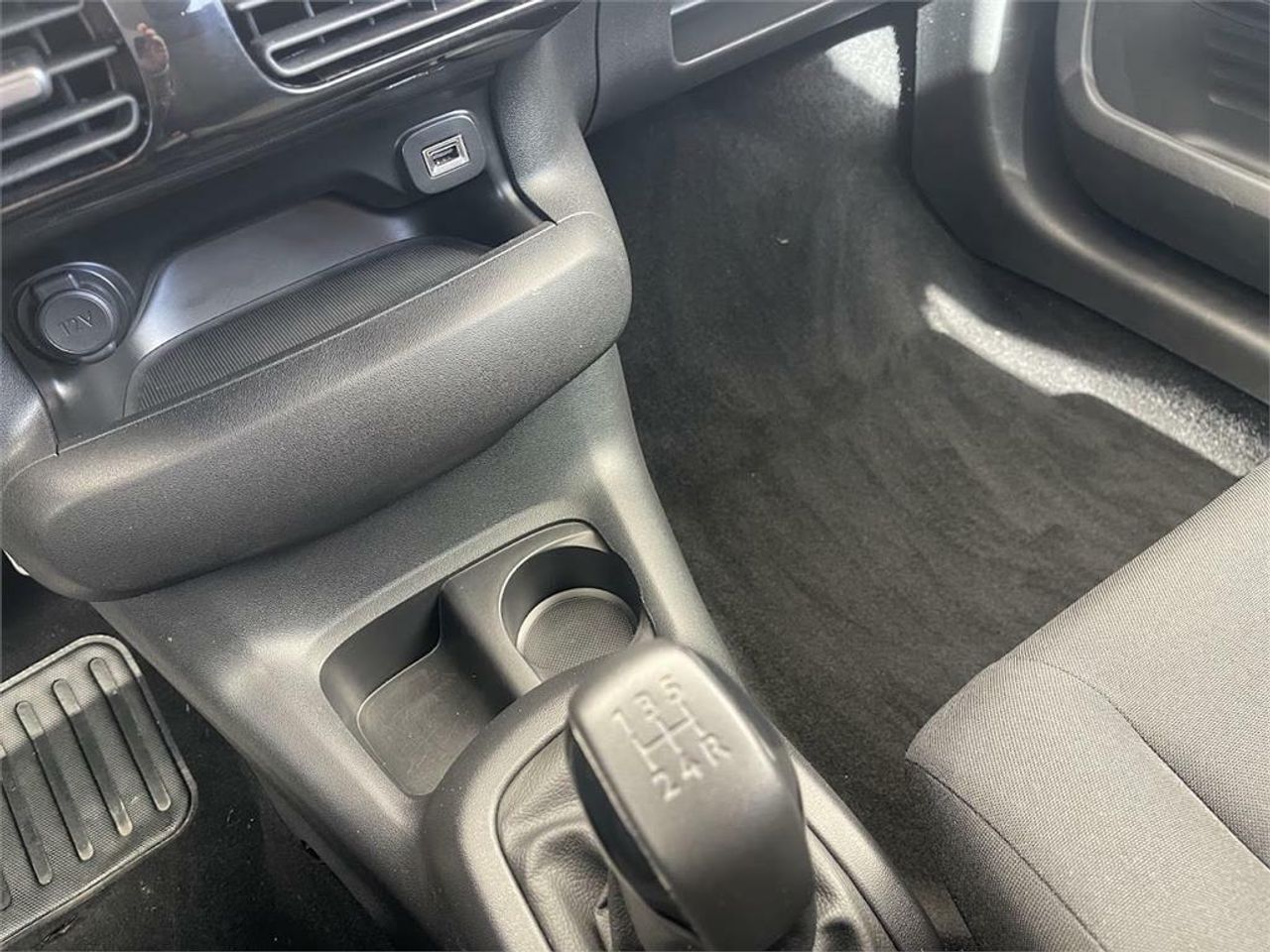 Citroën C4 Cactus BlueHDi 73KW (100CV) Shine - Foto 2