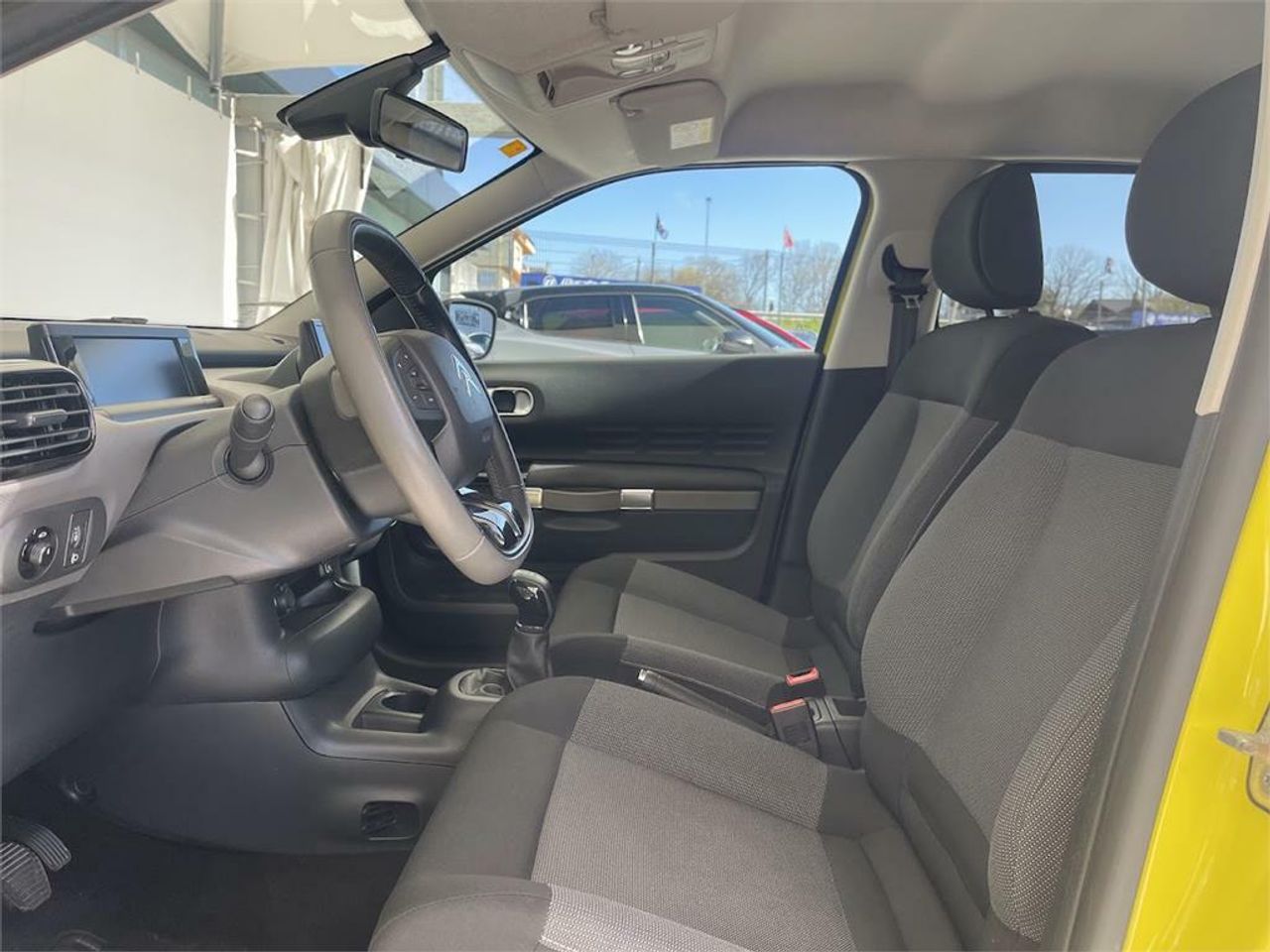 Citroën C4 Cactus BlueHDi 73KW (100CV) Shine - Foto 2
