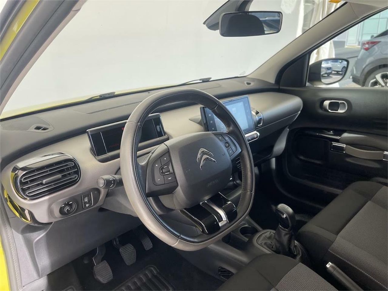 Citroën C4 Cactus BlueHDi 73KW (100CV) Shine - Foto 2