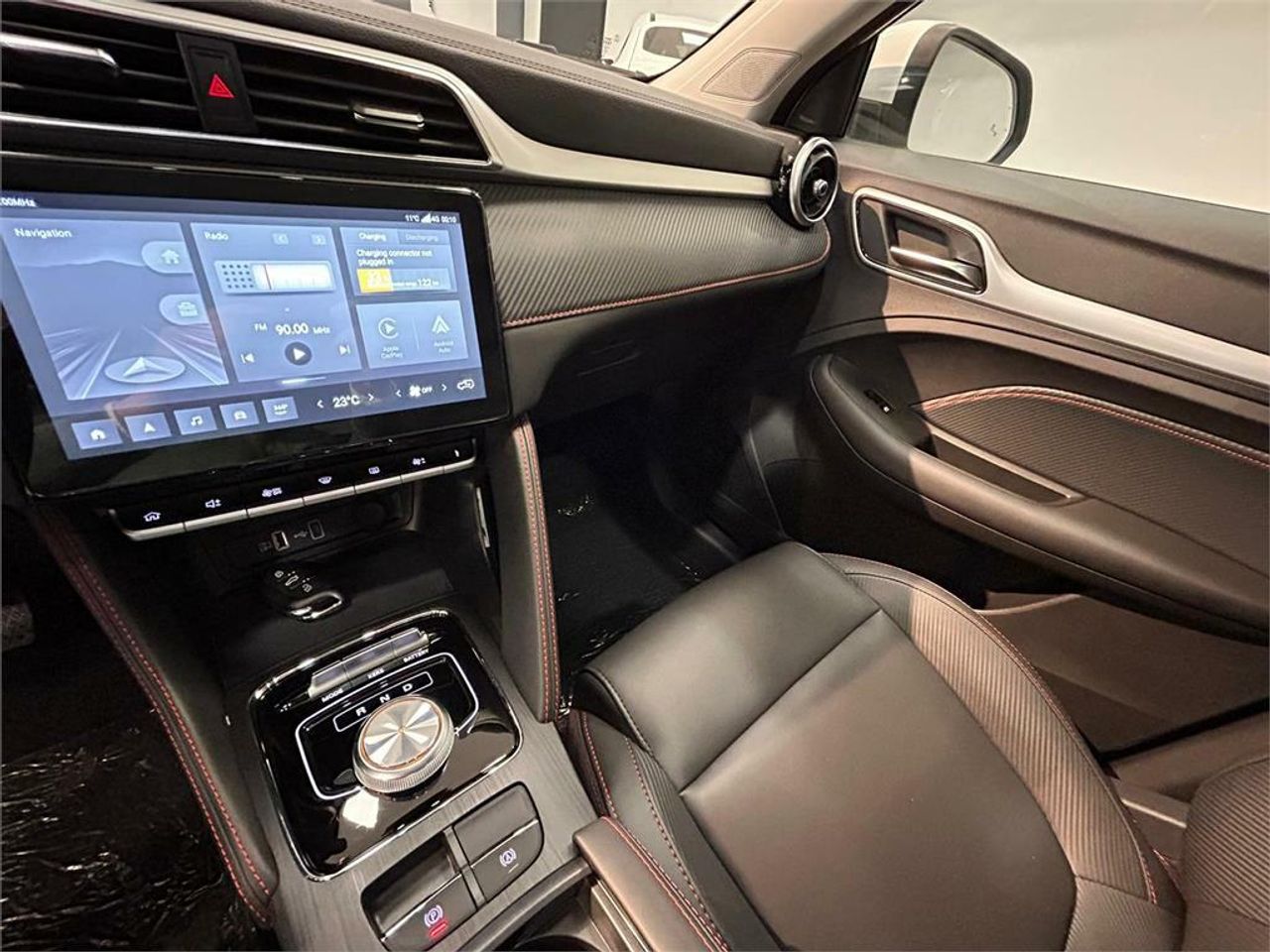 MG ZS EV Luxury Long Range OBC 11KW - Foto 2