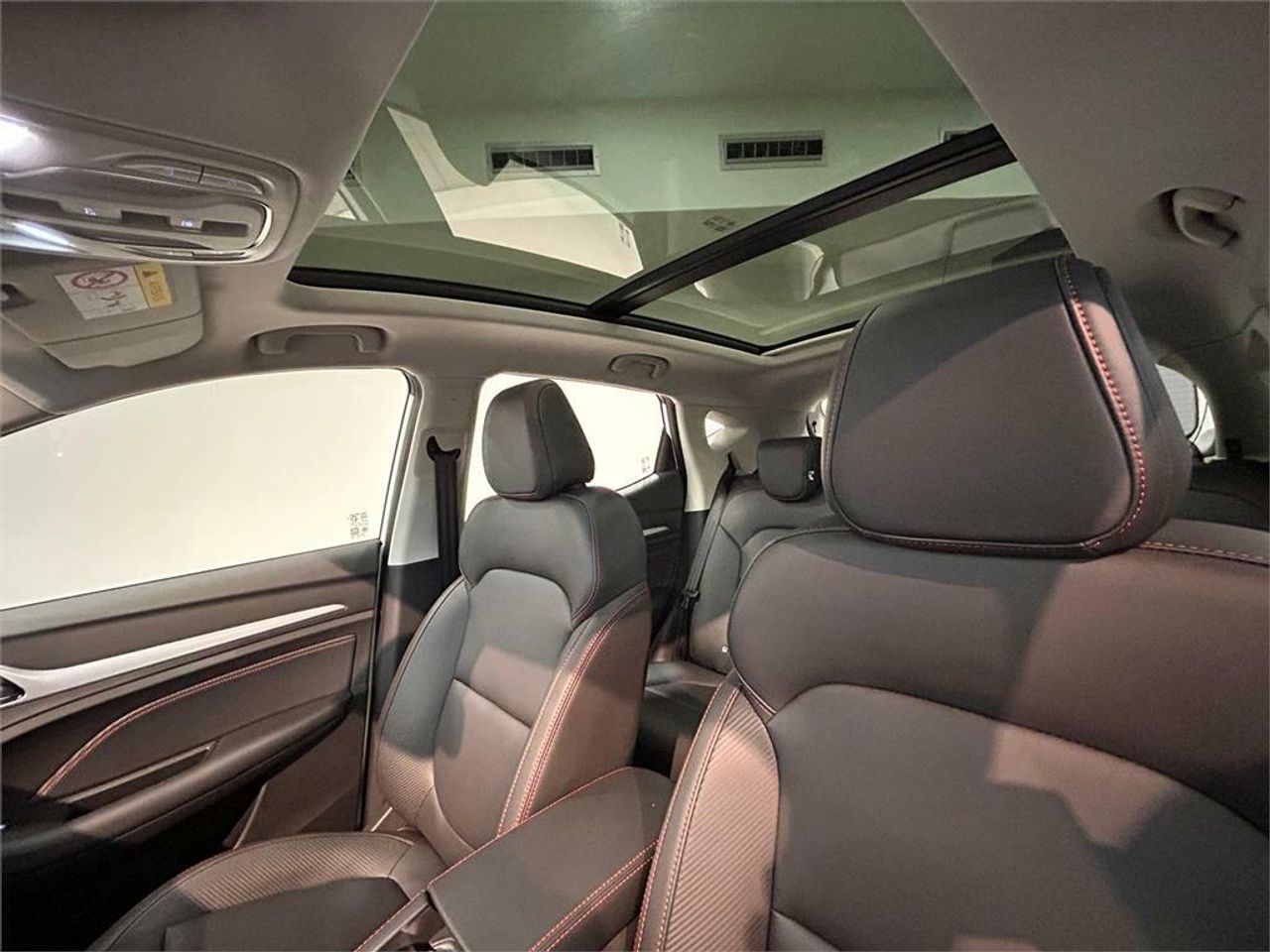 MG ZS EV Luxury Long Range OBC 11KW - Foto 2