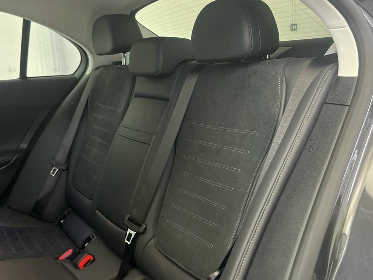 Mercedes Clase C 220 d Berlina - Foto 2