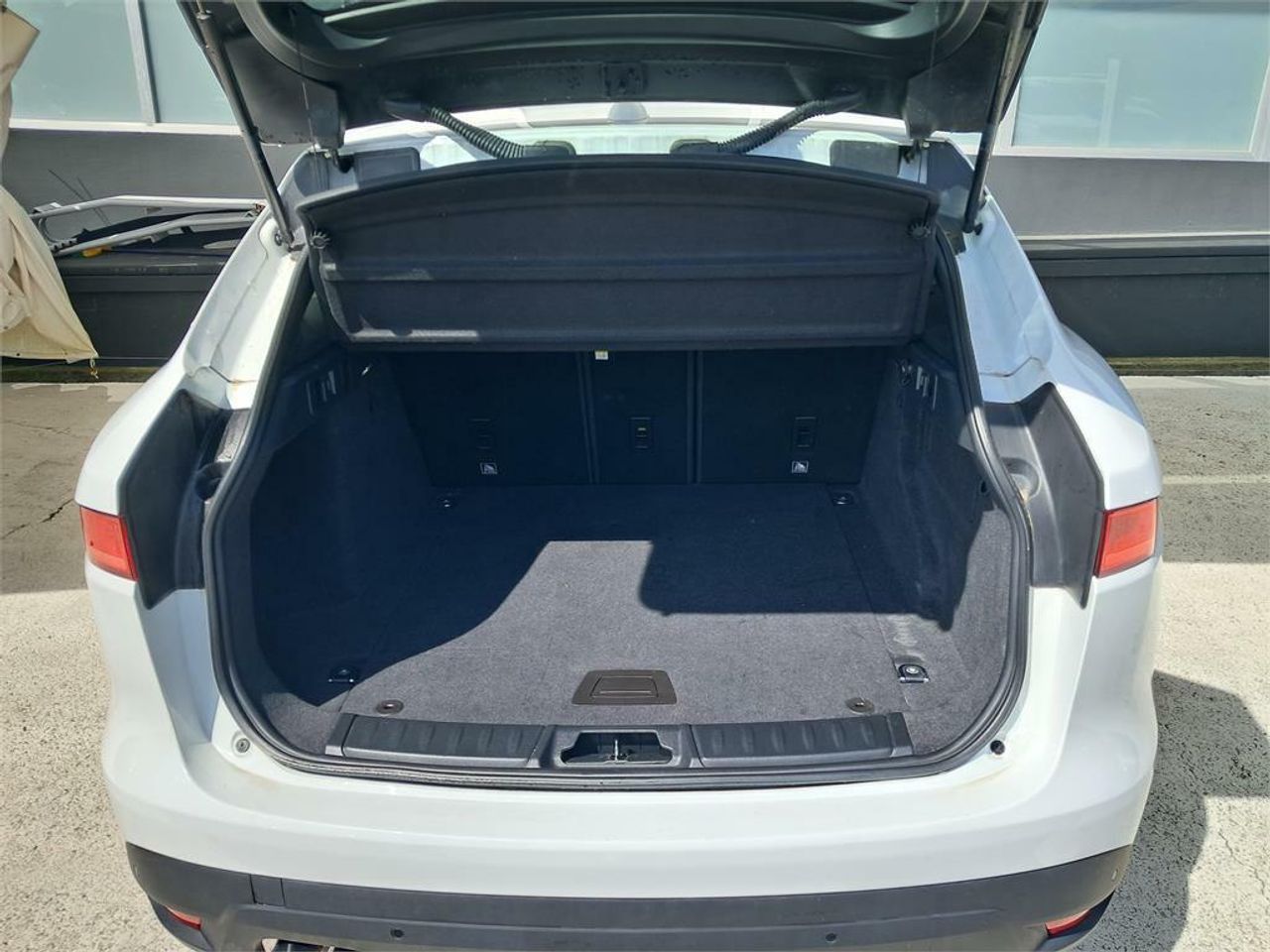 Jaguar F-Pace 2.0L i4D AWD Automático Portfolio - Foto 2