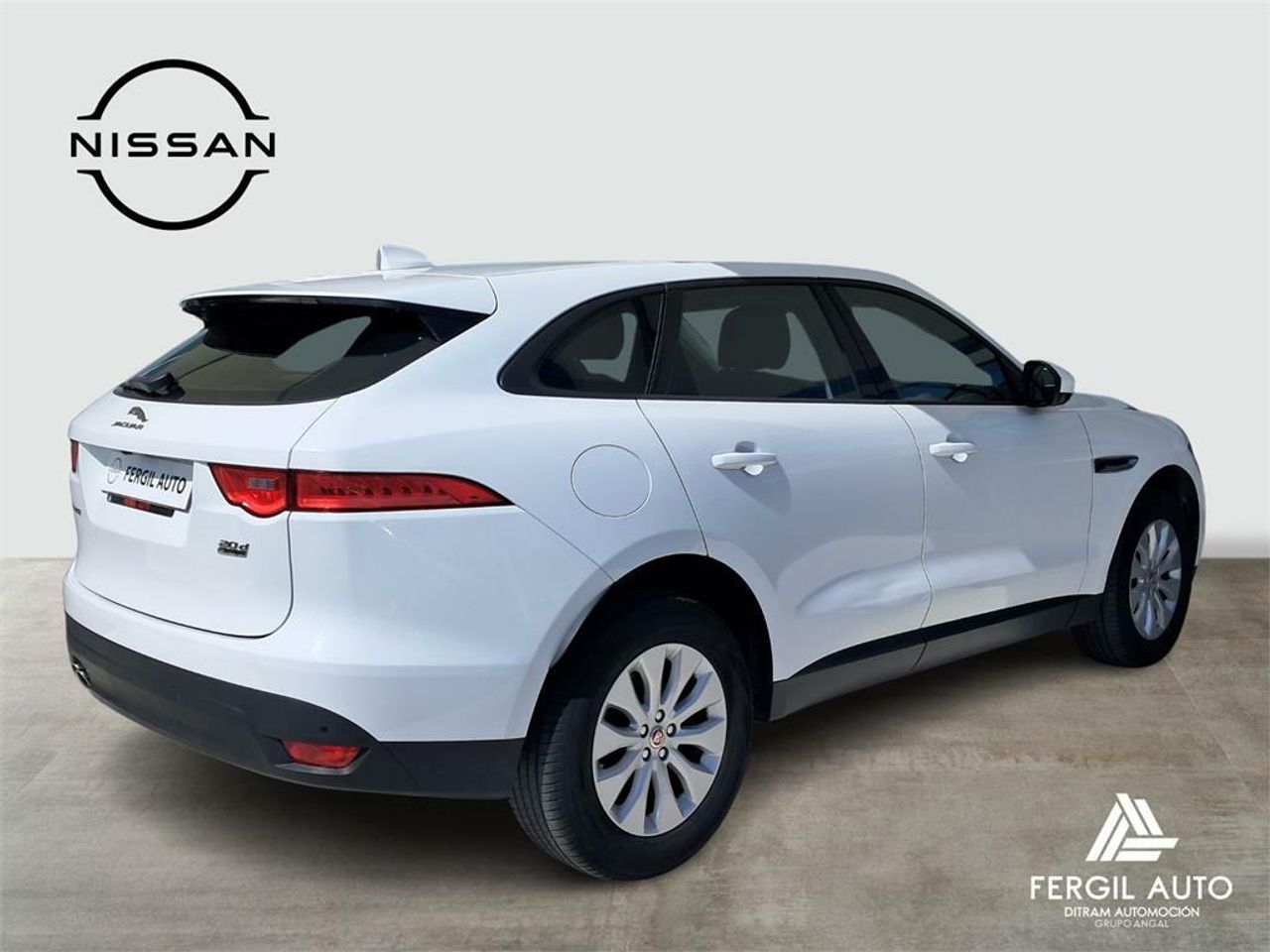 Jaguar F-Pace 2.0L i4D AWD Automático Portfolio - Foto 2