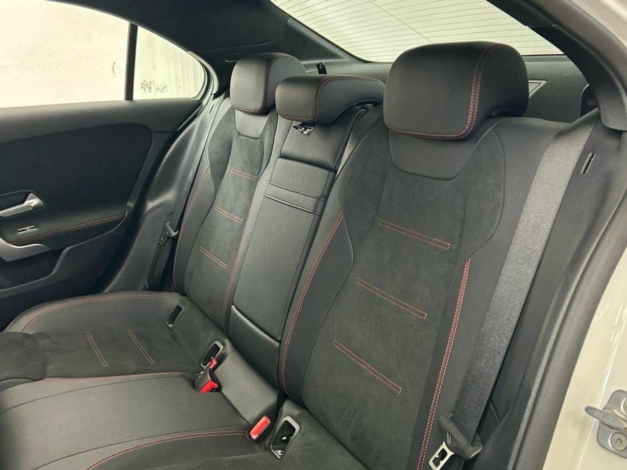 Mercedes Clase A 250 e Berlina - Foto 2