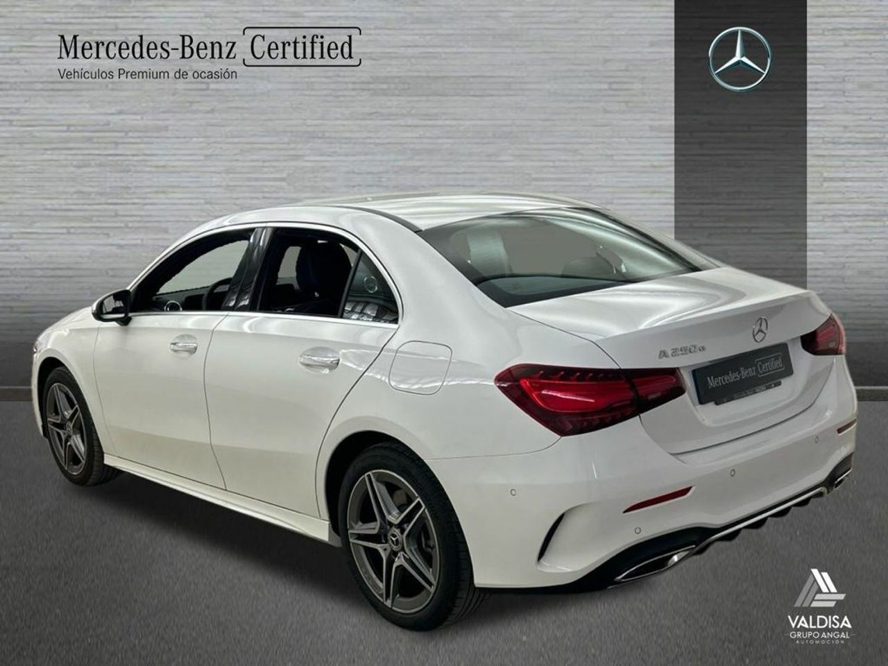 Mercedes Clase A 250 e Berlina - Foto 2
