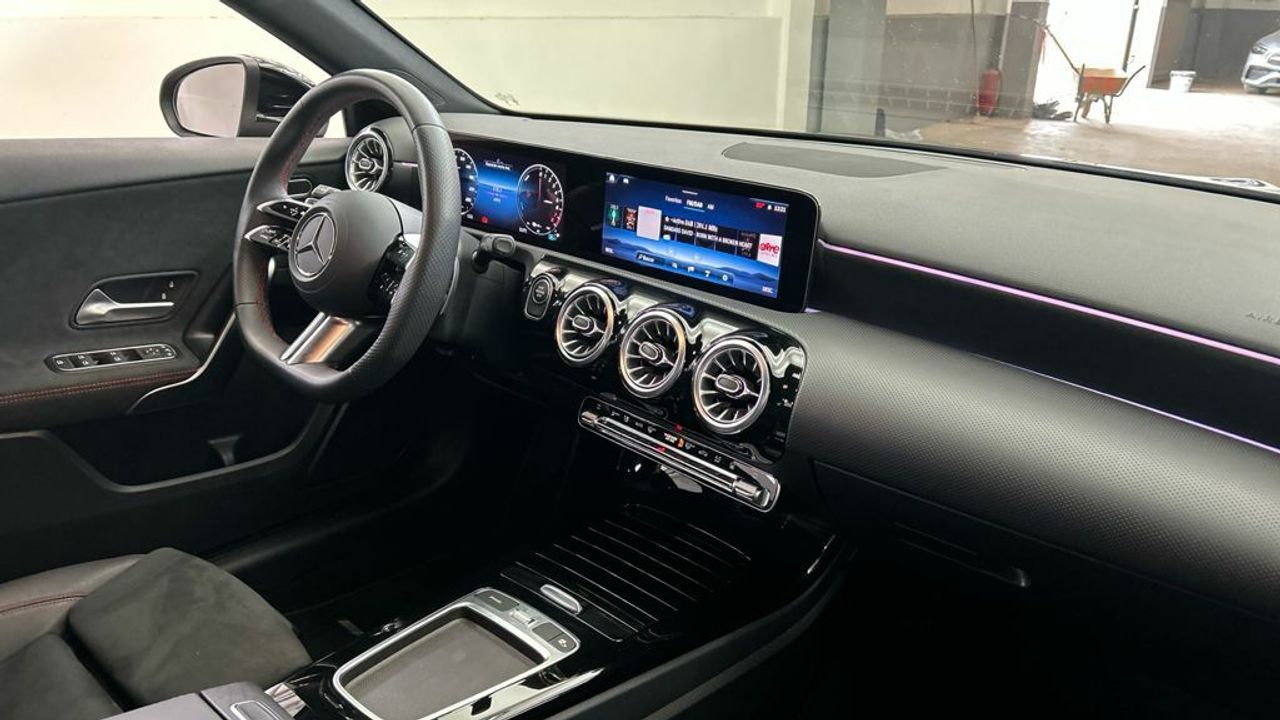 Mercedes Clase A 250 e Berlina - Foto 2