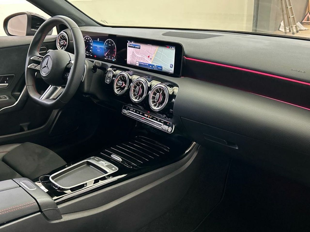 Mercedes Clase A 200 d AMG Line (EURO 6e) - Foto 2