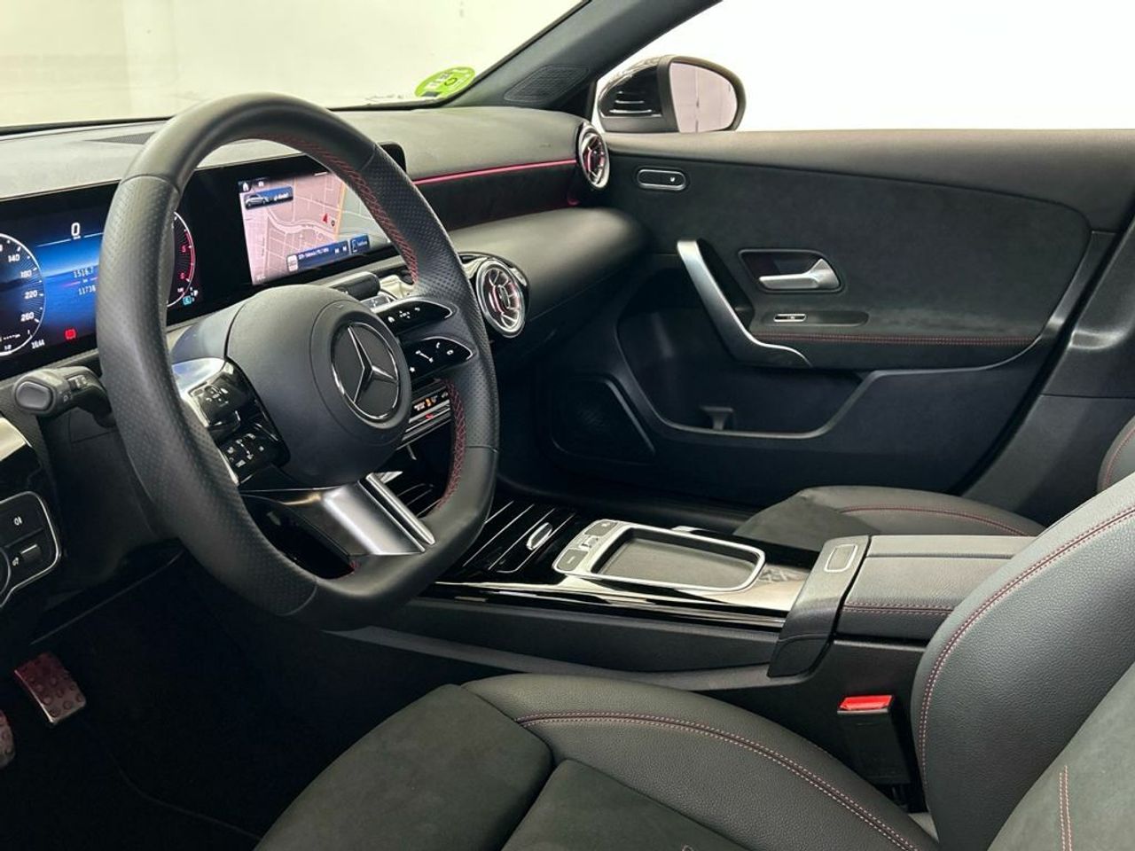 Mercedes Clase A 200 d AMG Line (EURO 6e) - Foto 2