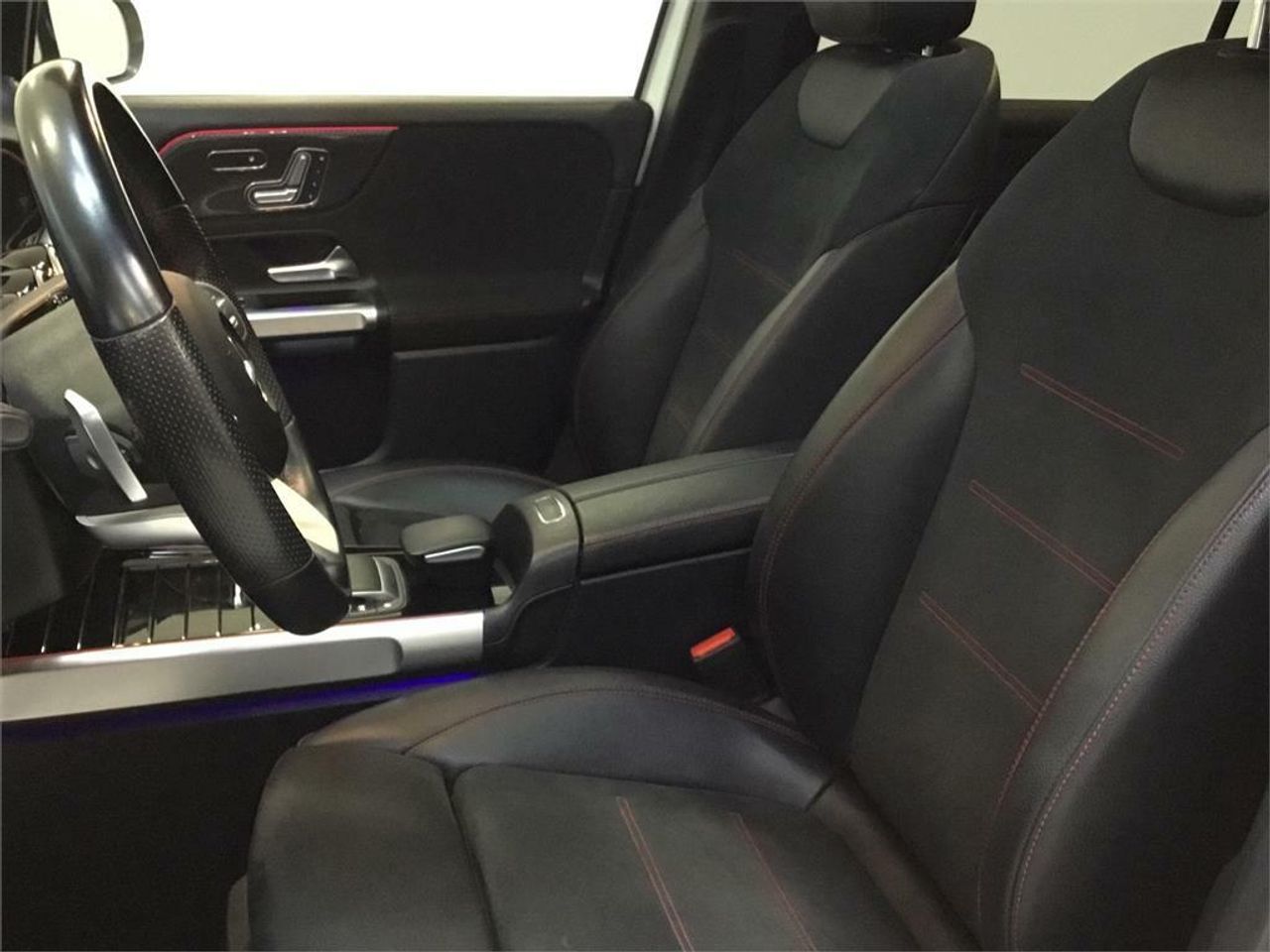 Mercedes Clase GLB 2.0 GLB 200 D DCT 110KW (150CV) - Foto 2