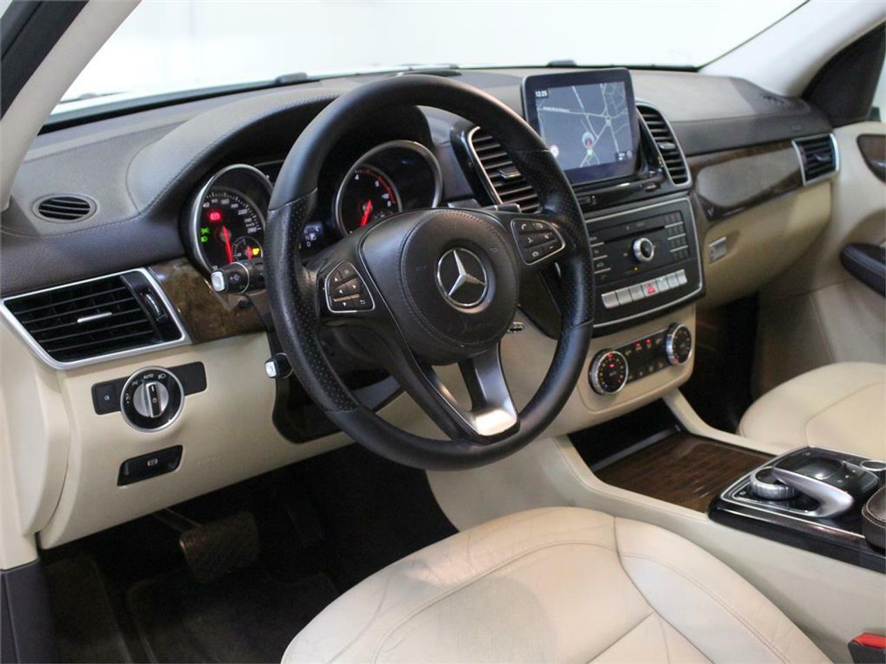 Mercedes GLS 350 d 4MATIC - Foto 2