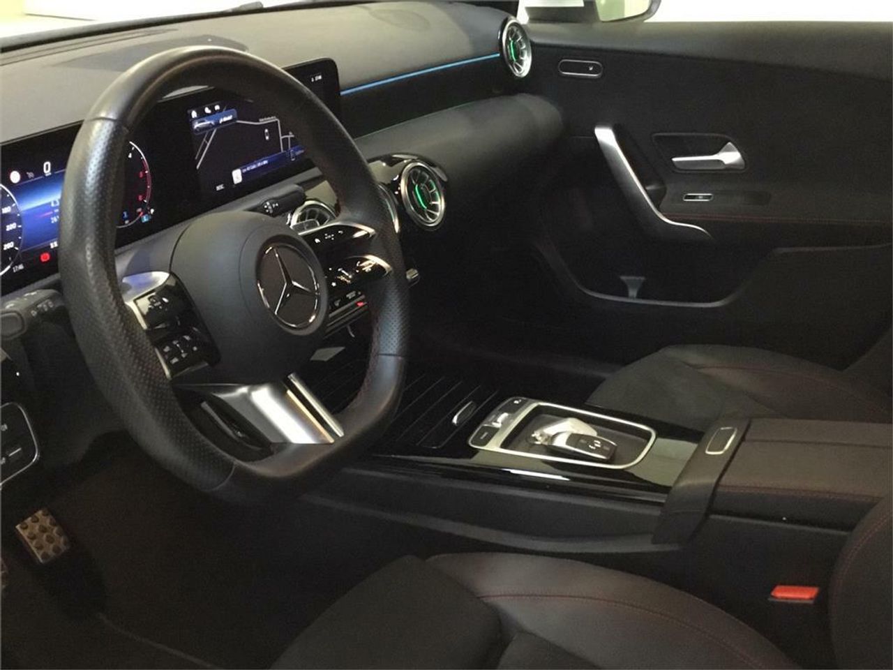 Mercedes Clase A 180 d - Foto 2