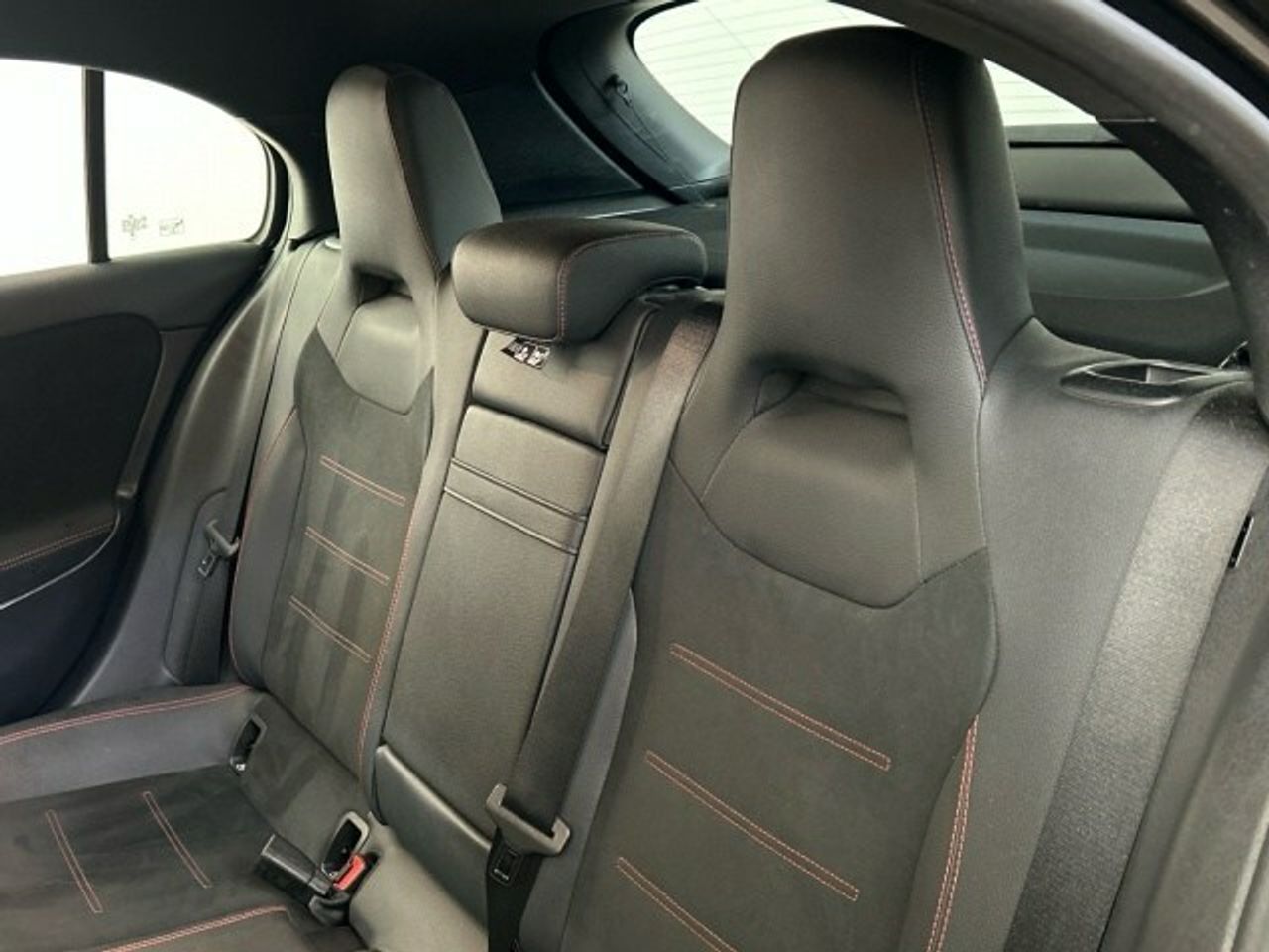 Mercedes Clase A 200 d Compacto - Foto 2