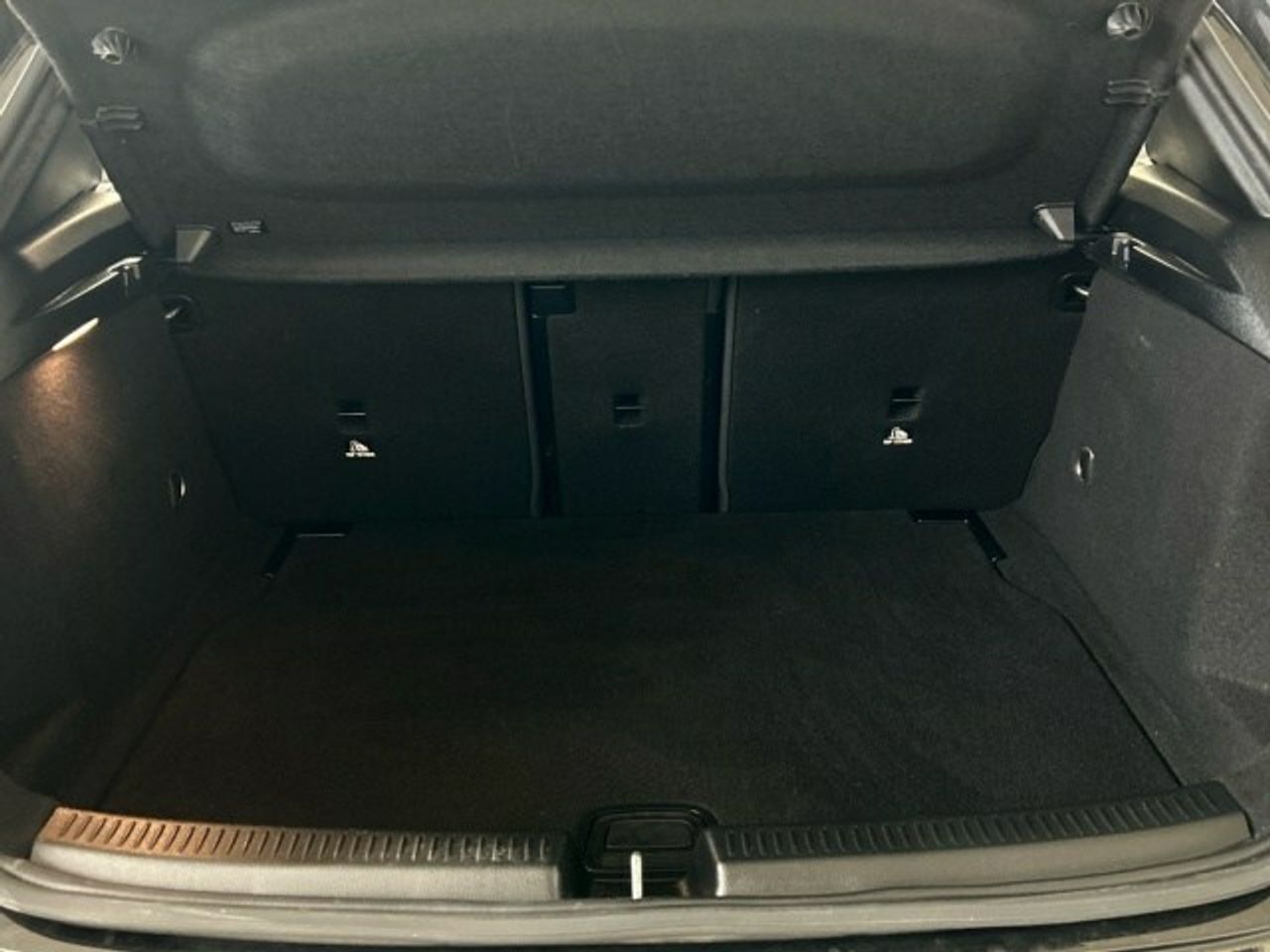 Mercedes Clase A 200 d Compacto - Foto 2