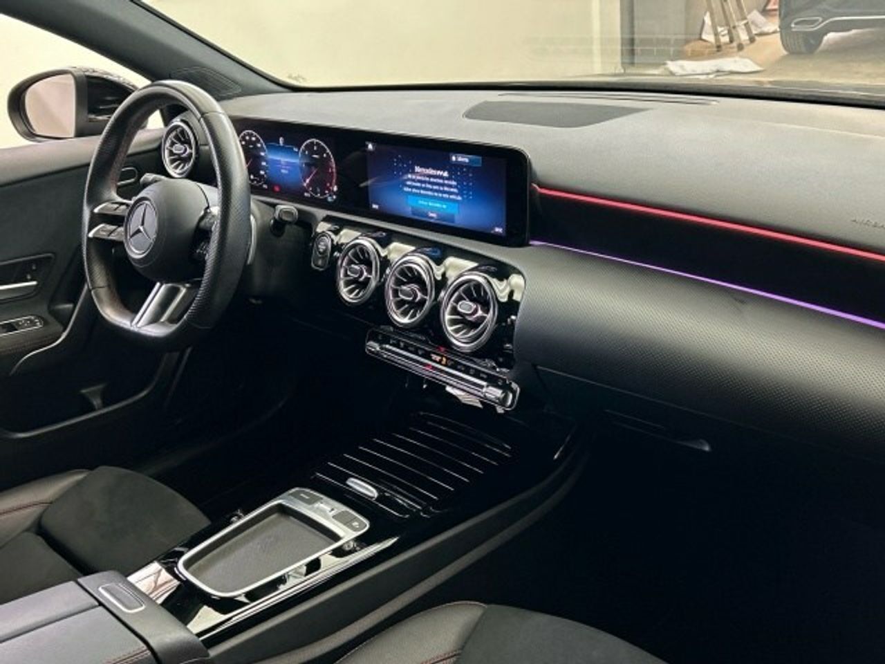 Mercedes Clase A 200 d Compacto - Foto 2