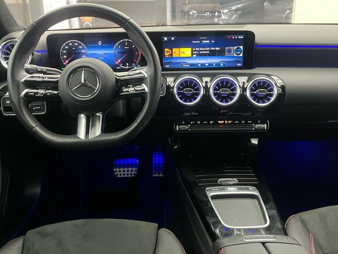 Mercedes Clase A 200 d Compacto - Foto 2