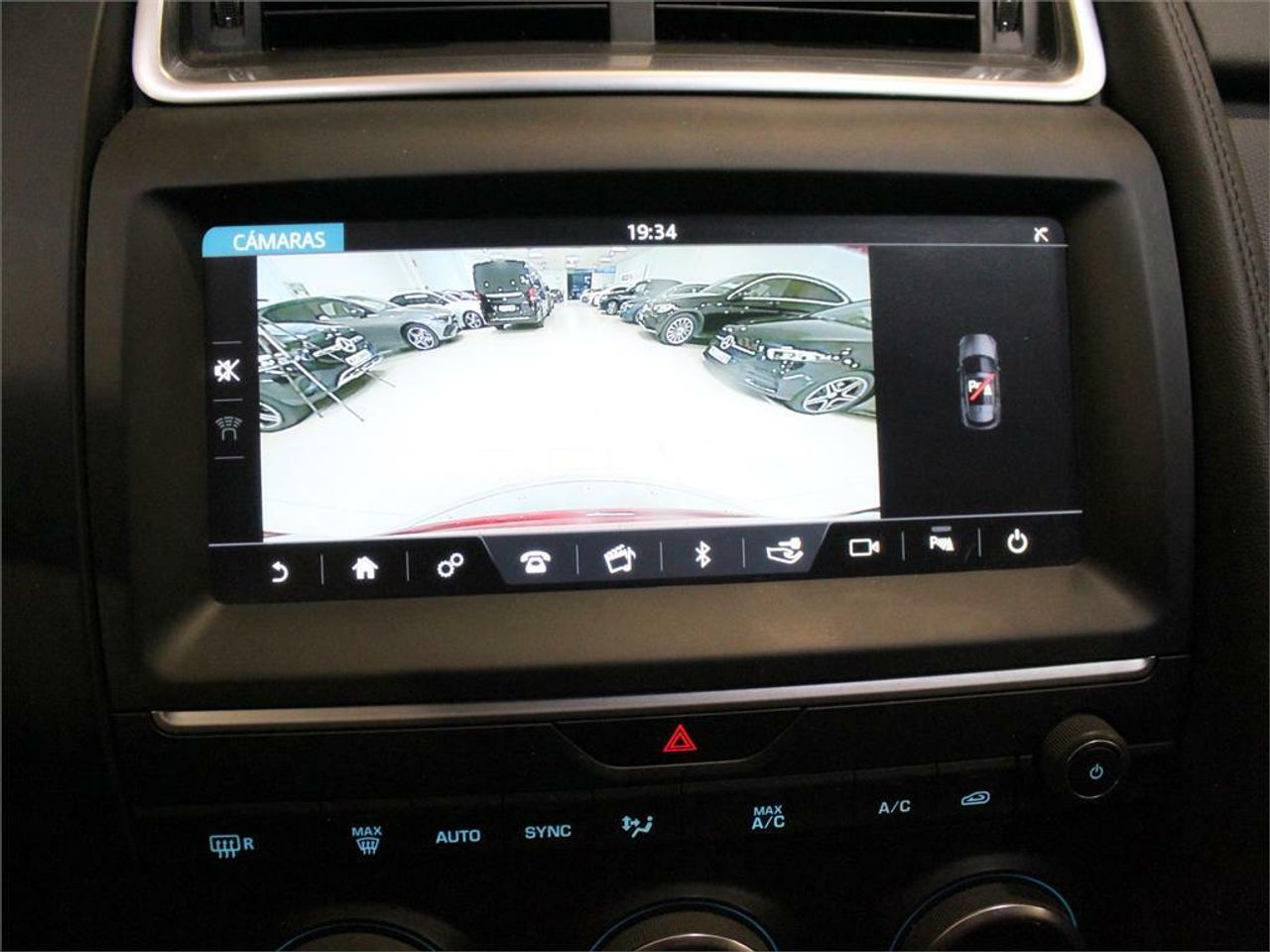 Jaguar E-Pace 2.0D 110kW 4WD Auto - Foto 2