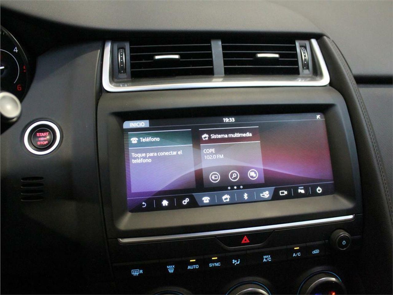 Jaguar E-Pace 2.0D 110kW 4WD Auto - Foto 2