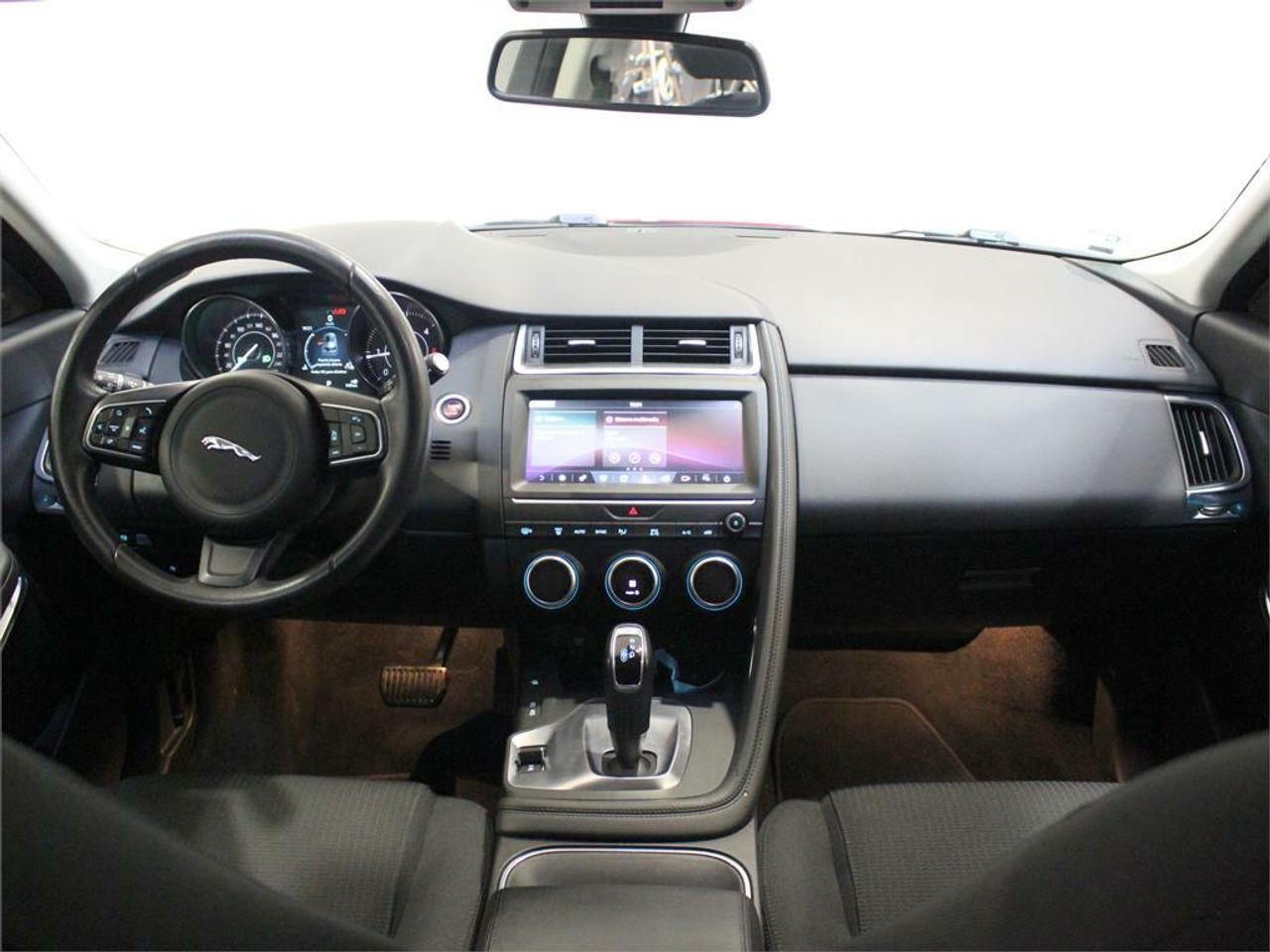 Jaguar E-Pace 2.0D 110kW 4WD Auto - Foto 2