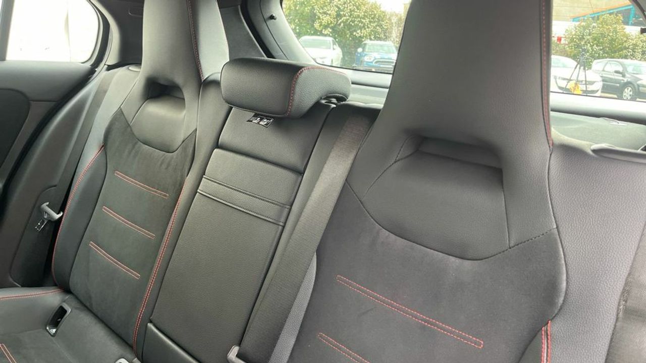 Mercedes Clase A 250 e Compacto - Foto 2