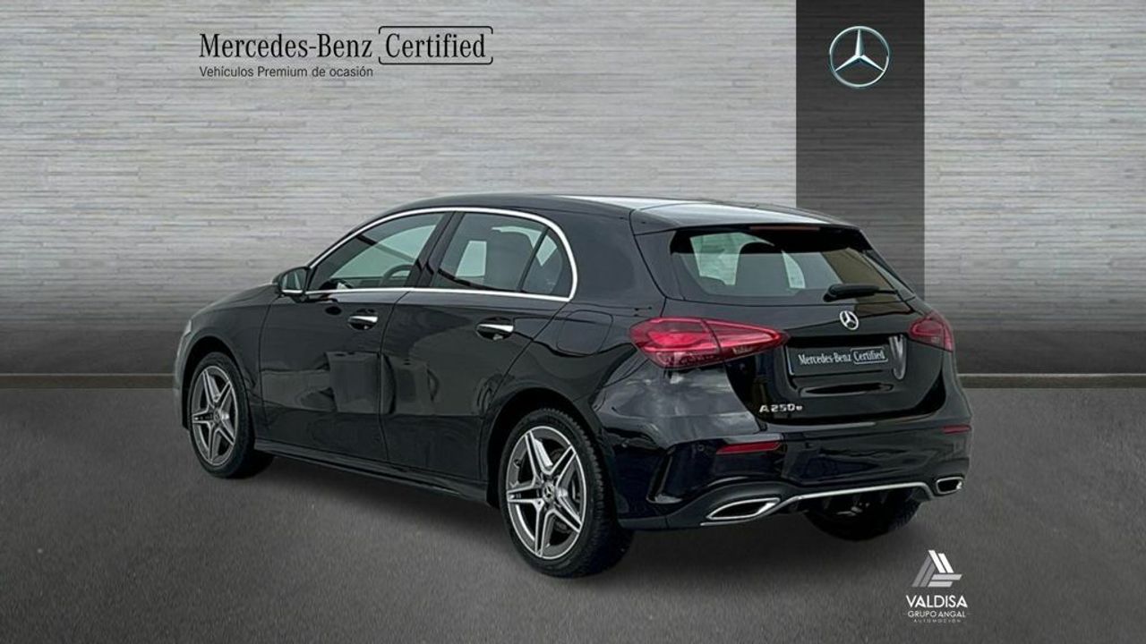 Mercedes Clase A 250 e Compacto - Foto 2