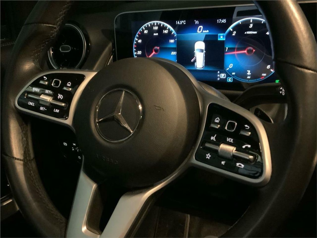 Mercedes Clase GLB 2.0 GLB 200 D DCT 110KW (150CV) - Foto 2