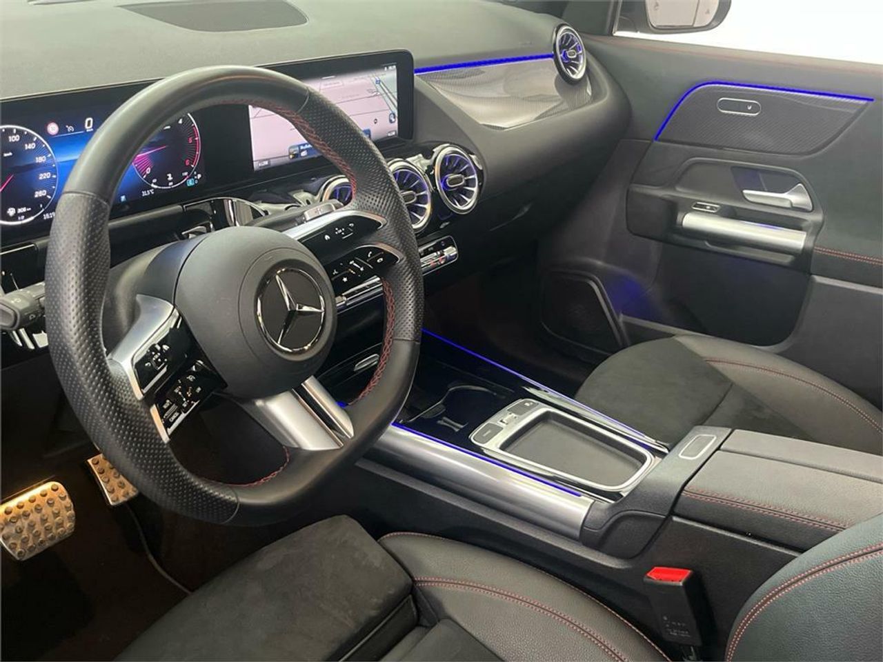 Mercedes GLA 200 d - Foto 2