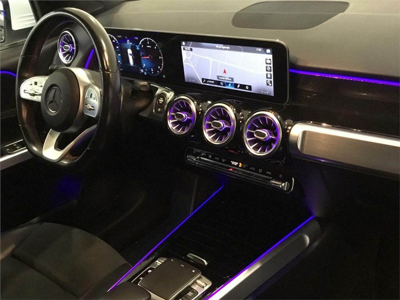 Mercedes Clase GLB 2.0 GLB 200 D DCT 110KW (150CV) - Foto 2