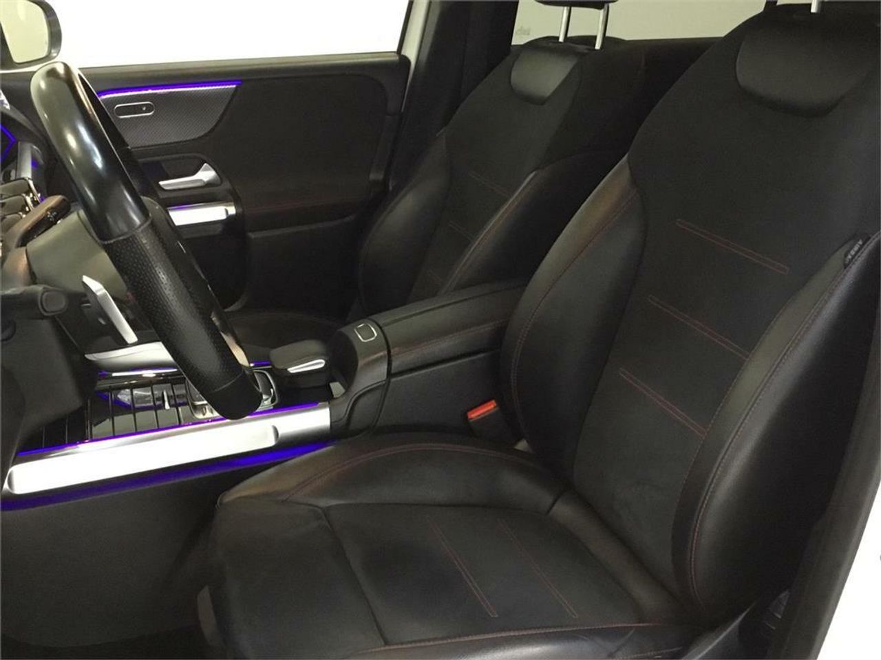 Mercedes Clase GLB 2.0 GLB 200 D DCT 110KW (150CV) - Foto 2
